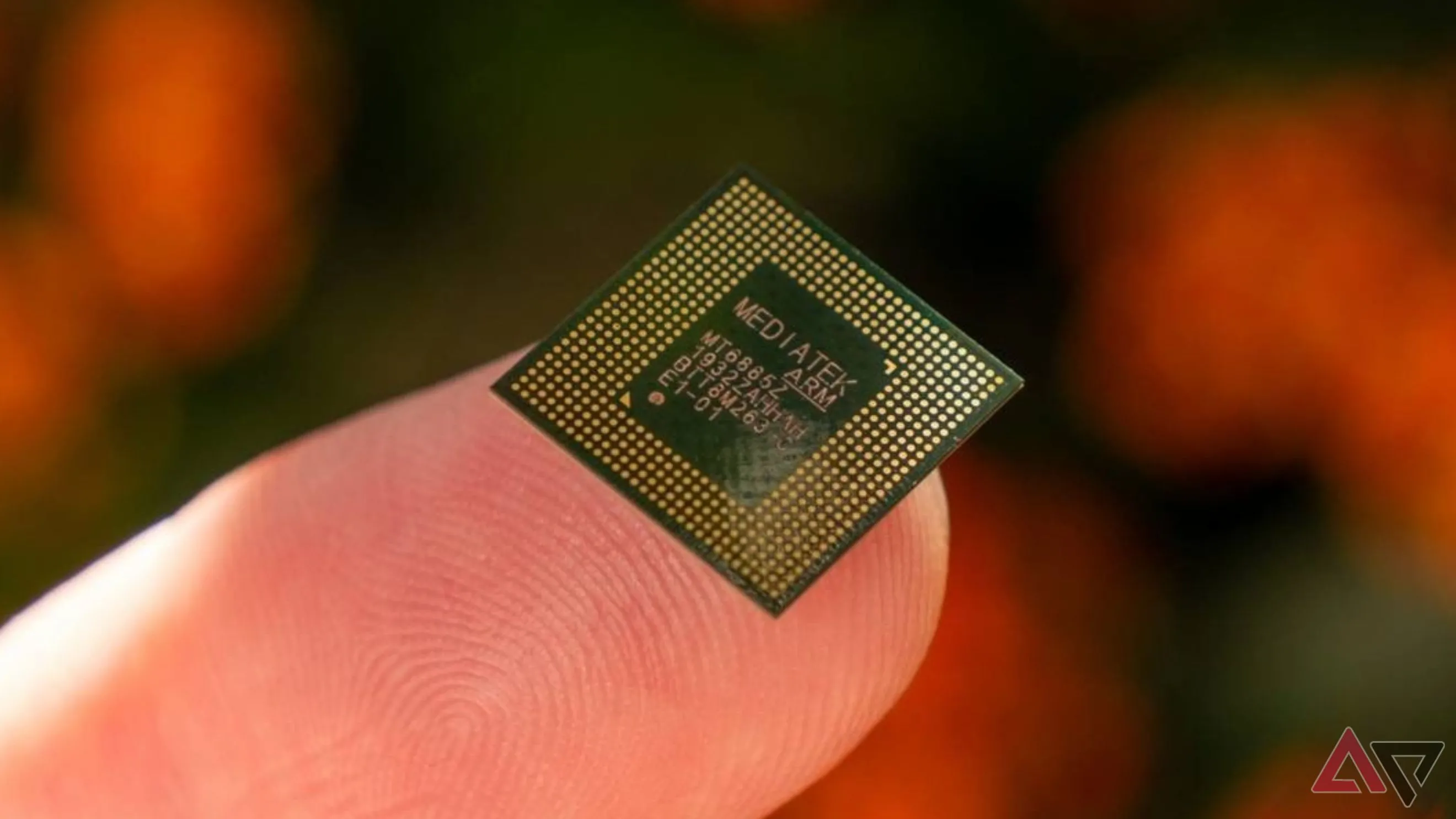 Chipset MediaTek Dimensity 7400 Ultra cung cấp hiệu năng cho Motorola Edge 2025
