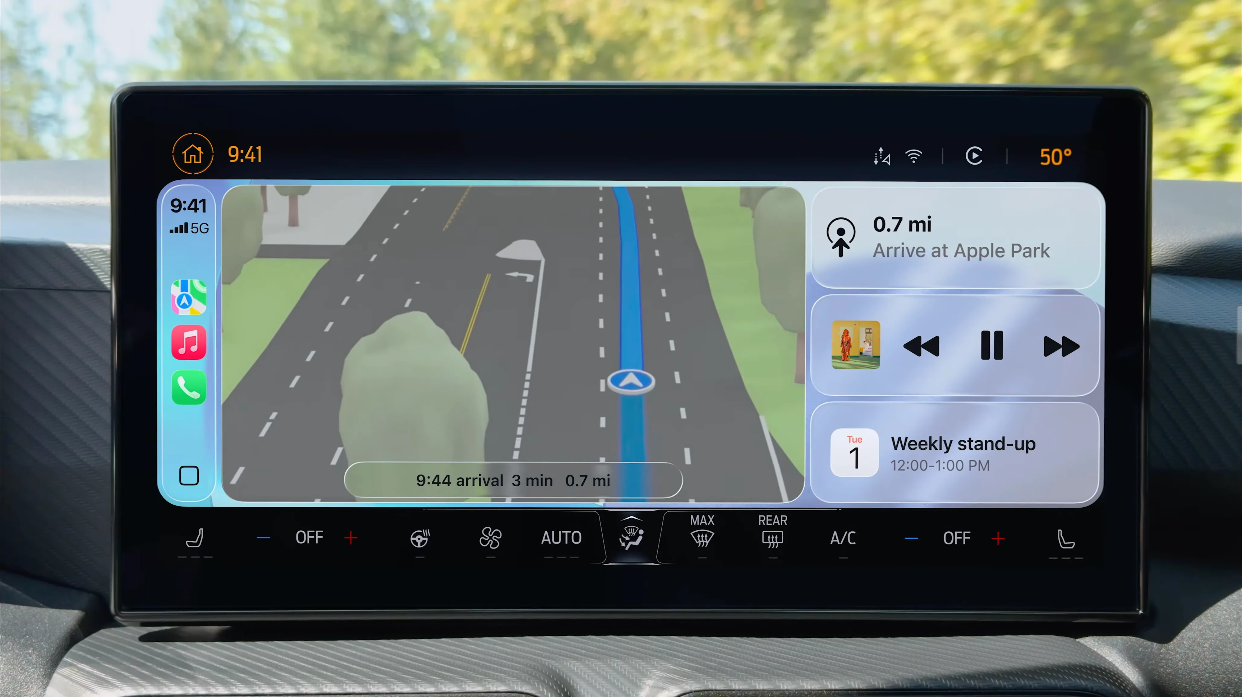 Giao diện CarPlay được làm mới trên iOS 26