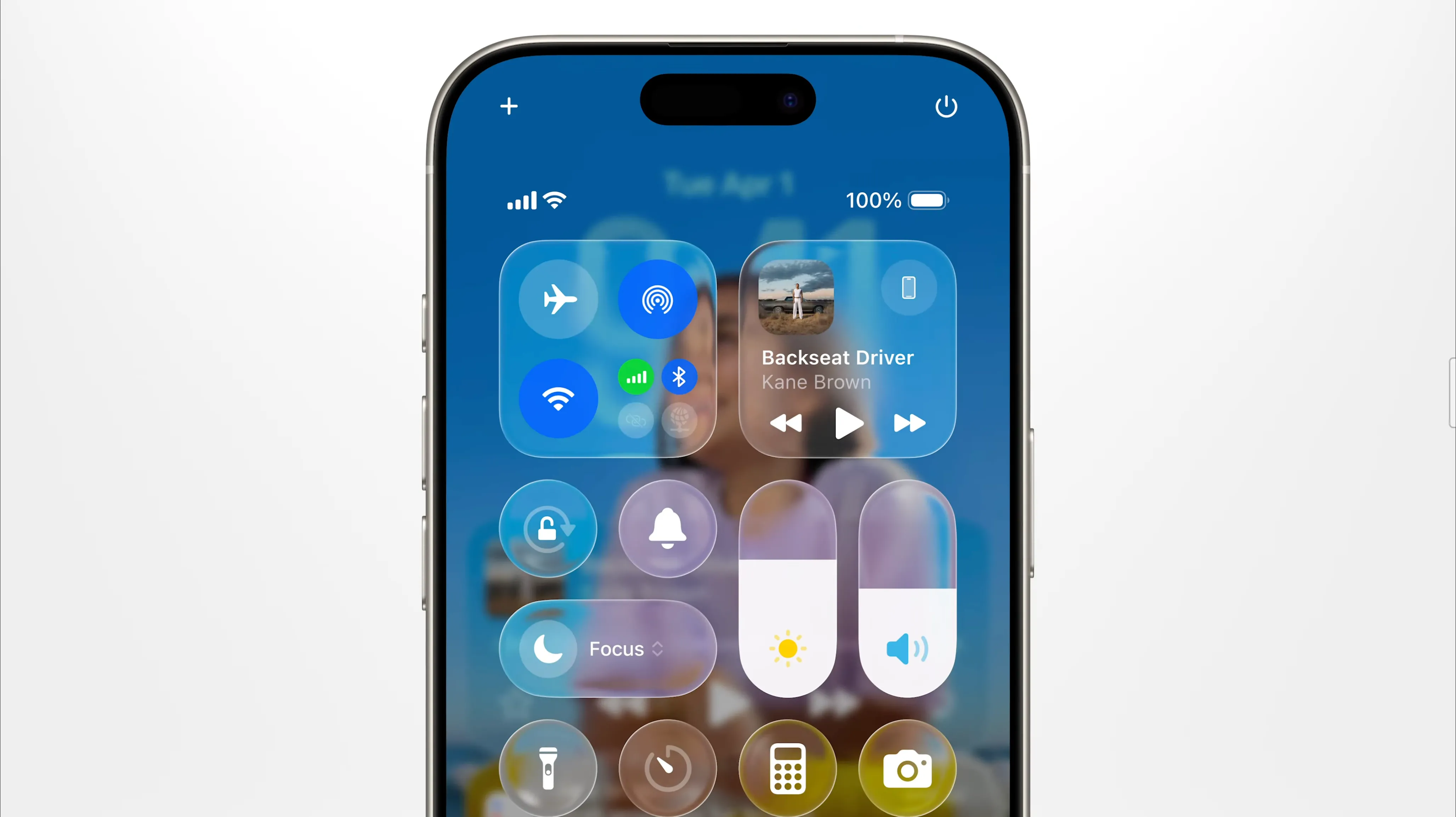 Giao diện Control Center &quot;Liquid Glass&quot; trên iOS 26