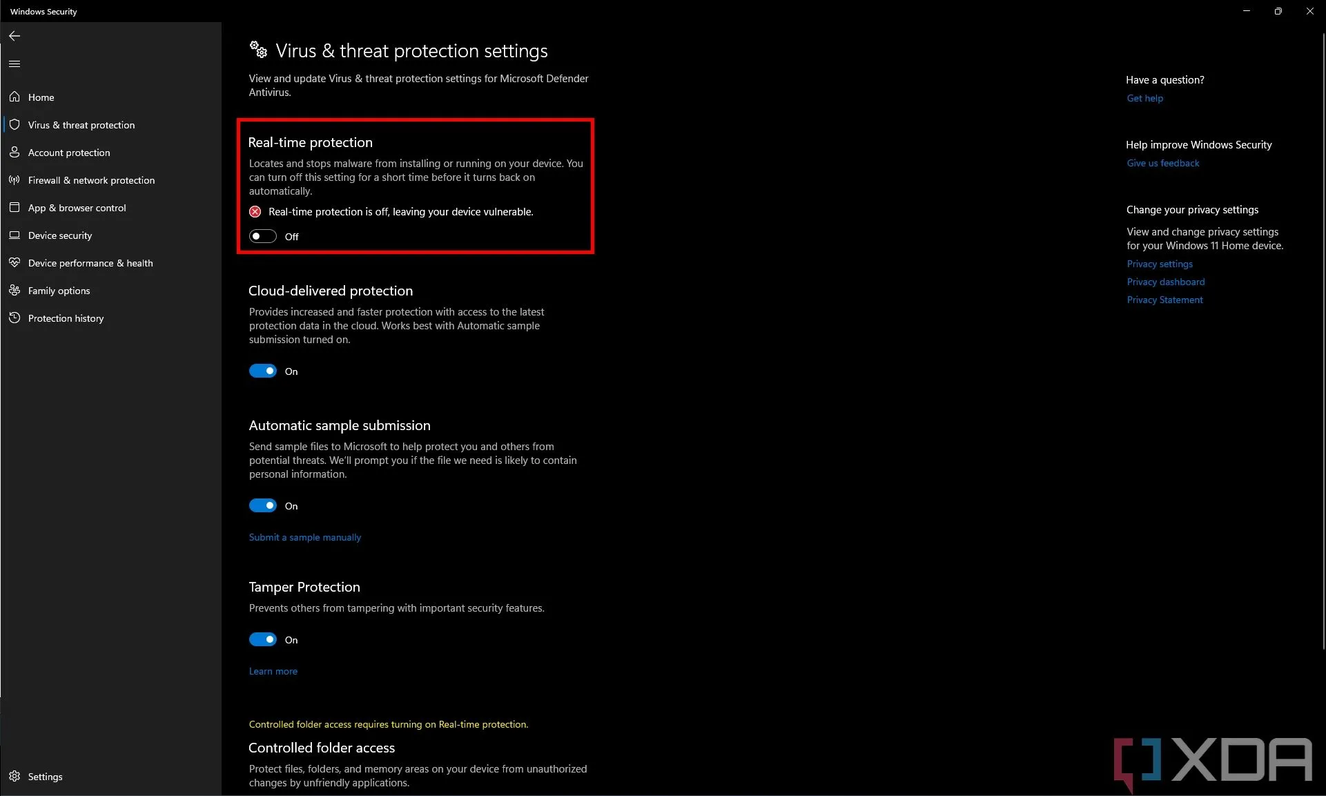 Cài đặt Bảo vệ khỏi virus và mối đe dọa của Windows Security cho thấy tính năng bảo vệ thời gian thực đã bị tắt