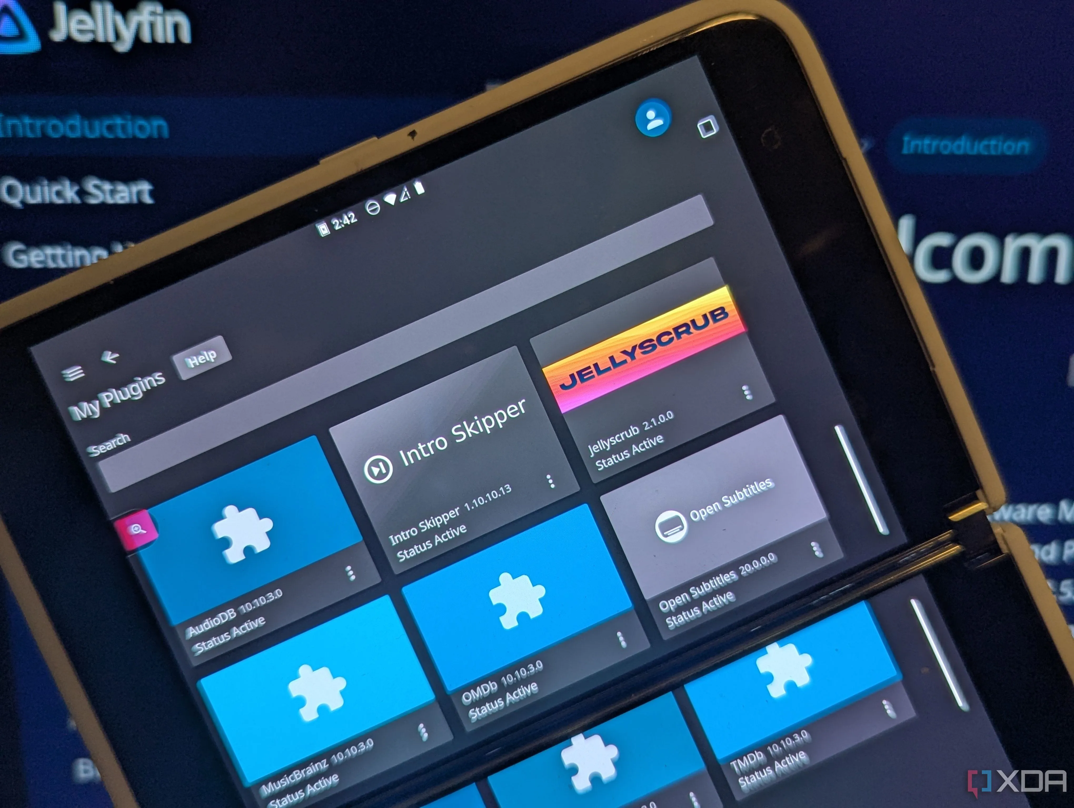 Cài đặt plugin cho Jellyfin, một phần mềm stream media tự lưu trữ