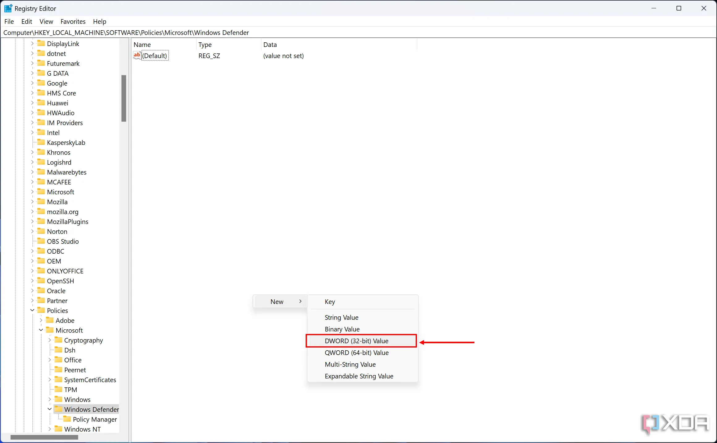 Cửa sổ Registry Editor với menu ngữ cảnh hiển thị tùy chọn thêm giá trị DWORD 32-bit mới