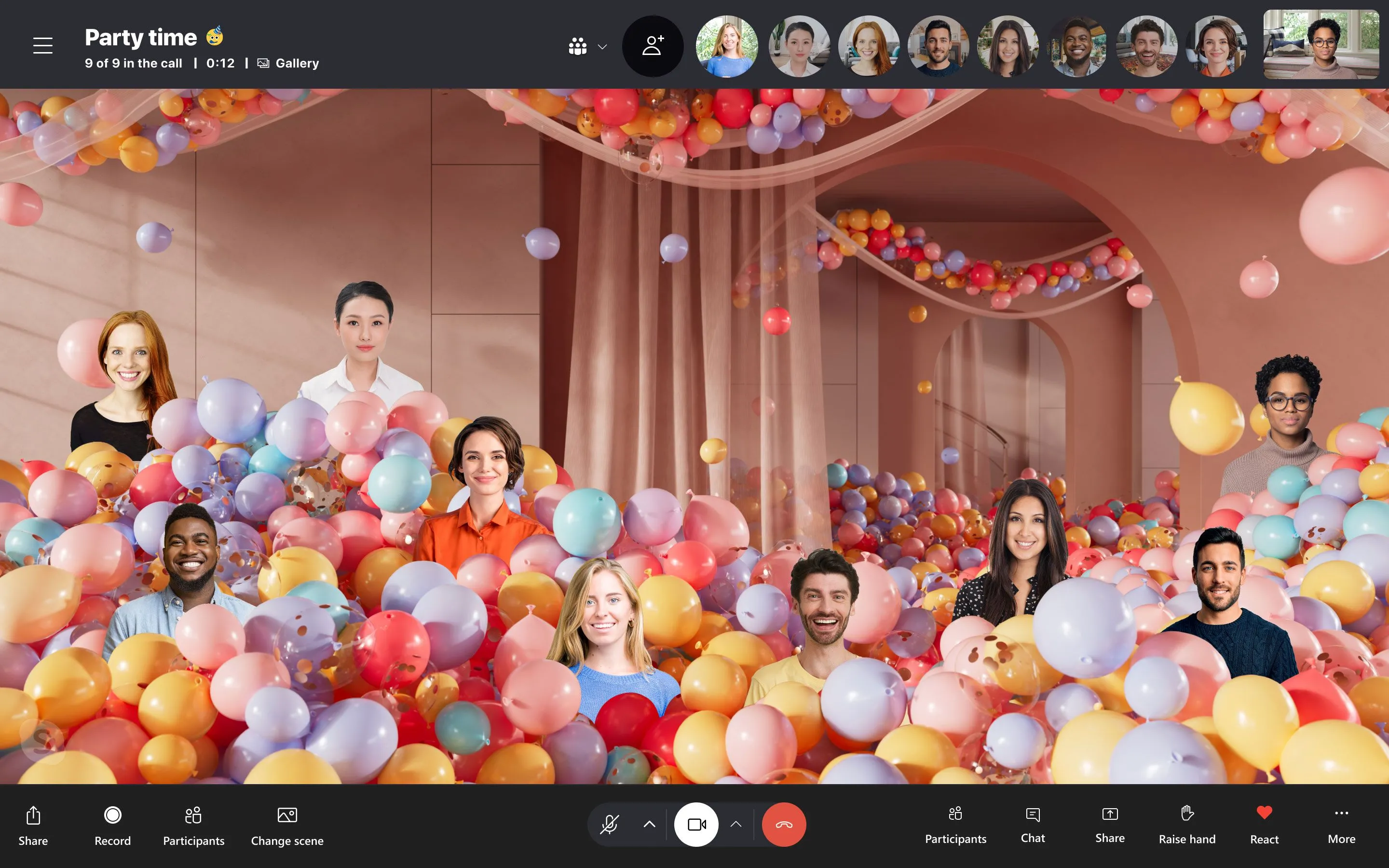 Ảnh chụp màn hình cuộc gọi video trong Together Mode của Skype