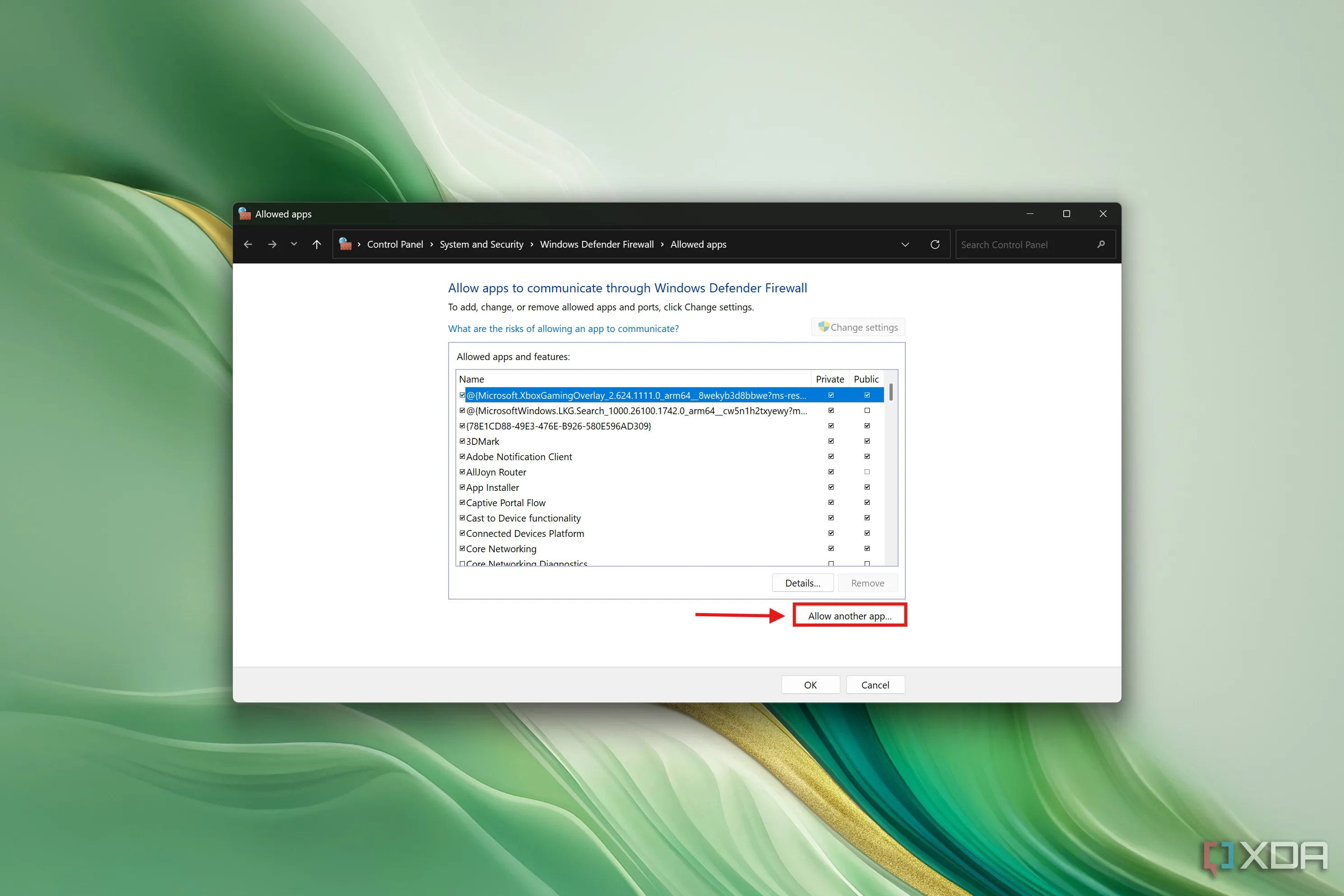 Ảnh chụp màn hình danh sách ứng dụng được phép của Tường lửa Windows với nút cho phép ứng dụng khác được làm nổi bật