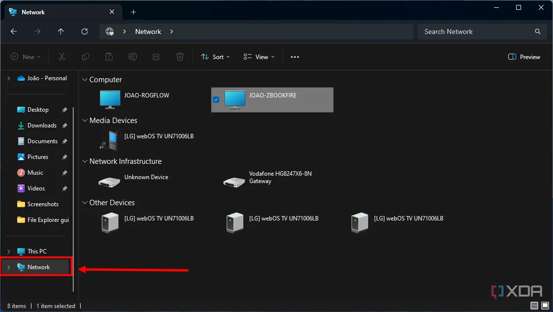 Ảnh chụp màn hình File Explorer trên Windows hiển thị các thiết bị và vị trí mạng