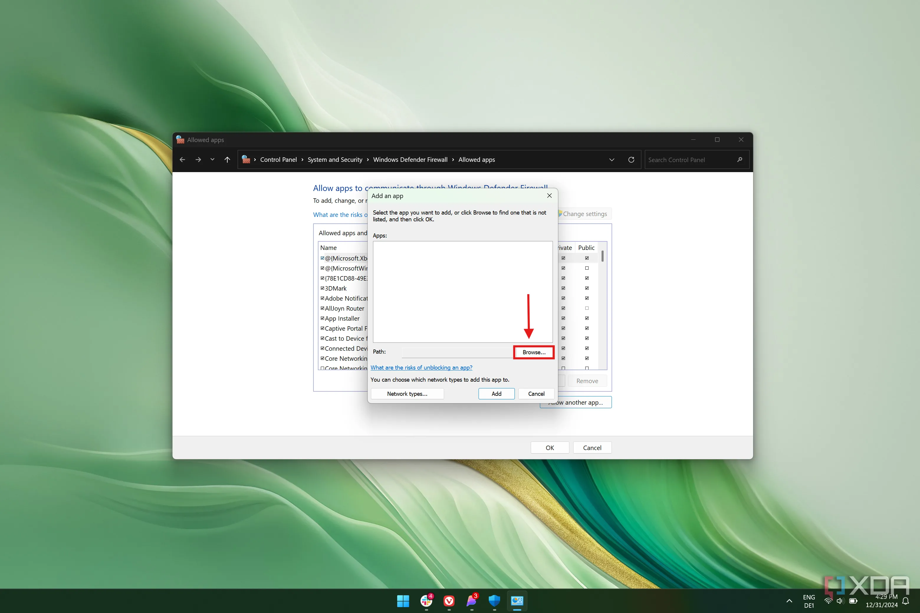 Ảnh chụp màn hình hộp thoại Tường lửa Windows để cho phép một ứng dụng qua tường lửa với nút Browse được làm nổi bật