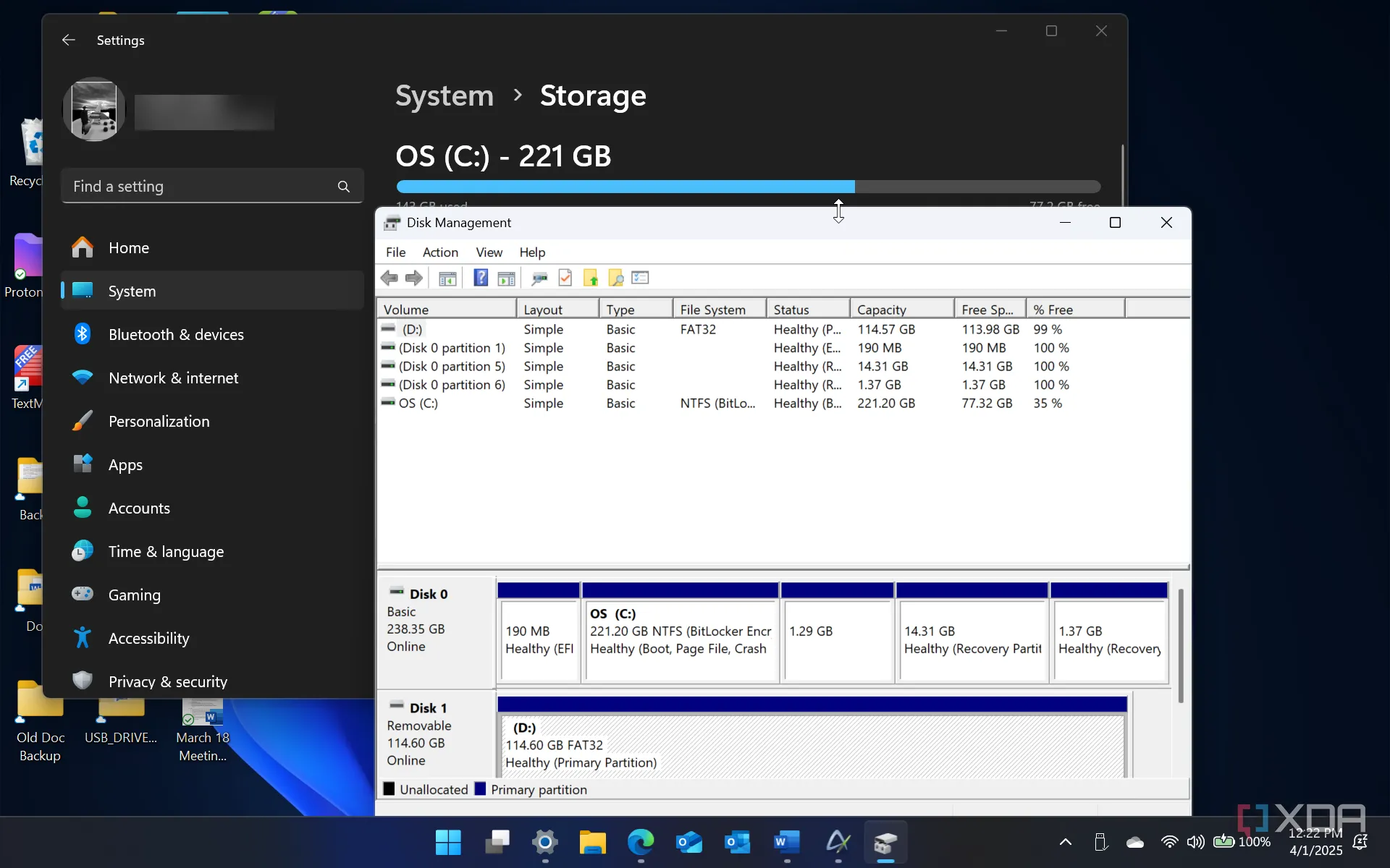 Ảnh chụp màn hình Quản lý Đĩa trên Windows 11, nơi người dùng cấu hình các tính năng hệ thống tập tin.