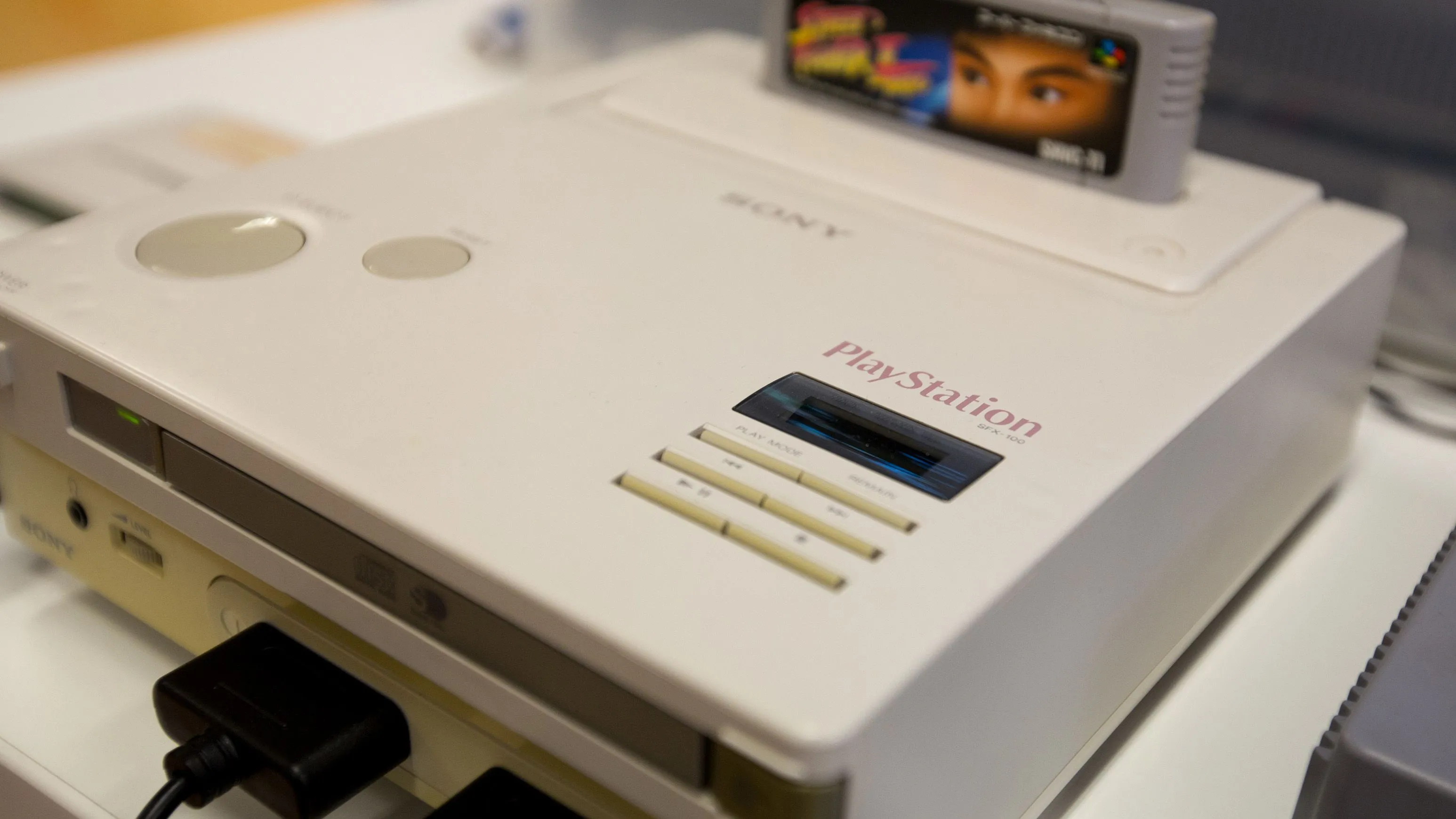 Bản mẫu hiếm của Nintendo PlayStation, dấu mốc quan trọng trong lịch sử hợp tác và cạnh tranh của ngành game