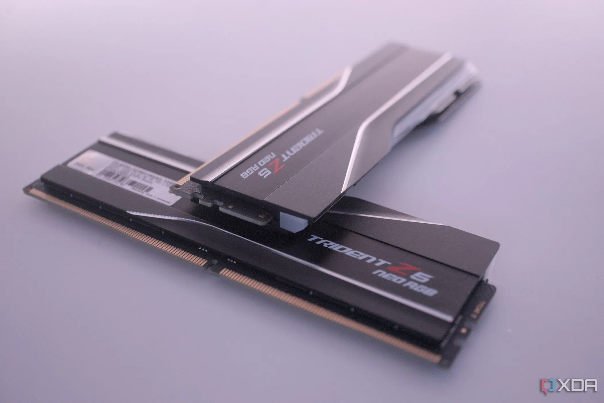 Bộ RAM G.Skill Trident Z5 Neo RGB với thiết kế đèn LED bắt mắt