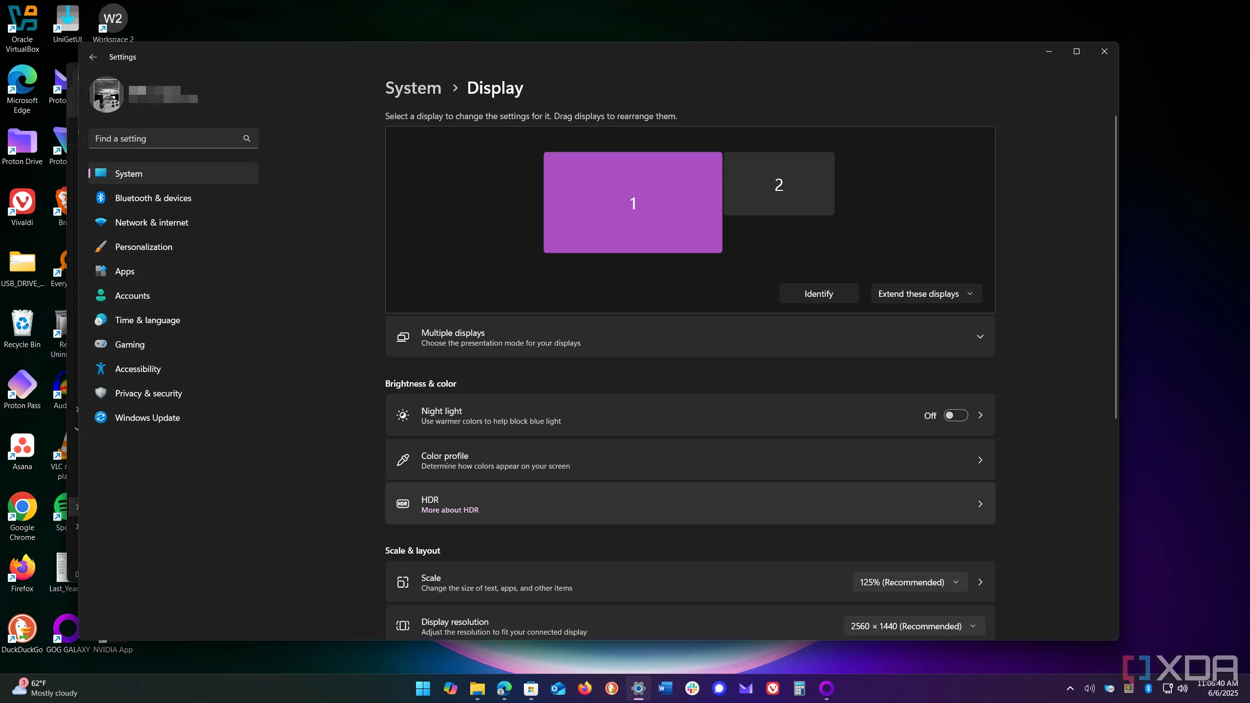 Cài đặt HDR trên Windows 11 hiển thị các tùy chọn bật tắt và điều chỉnh độ sáng cho màn hình tương thích HDR