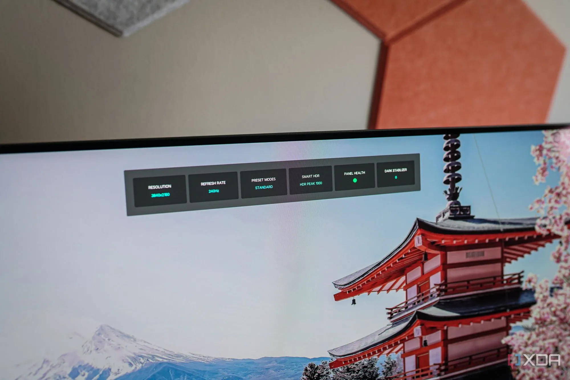 Cài đặt tùy chọn sức khỏe tấm nền và chống burn-in trên Alienware AW2725Q