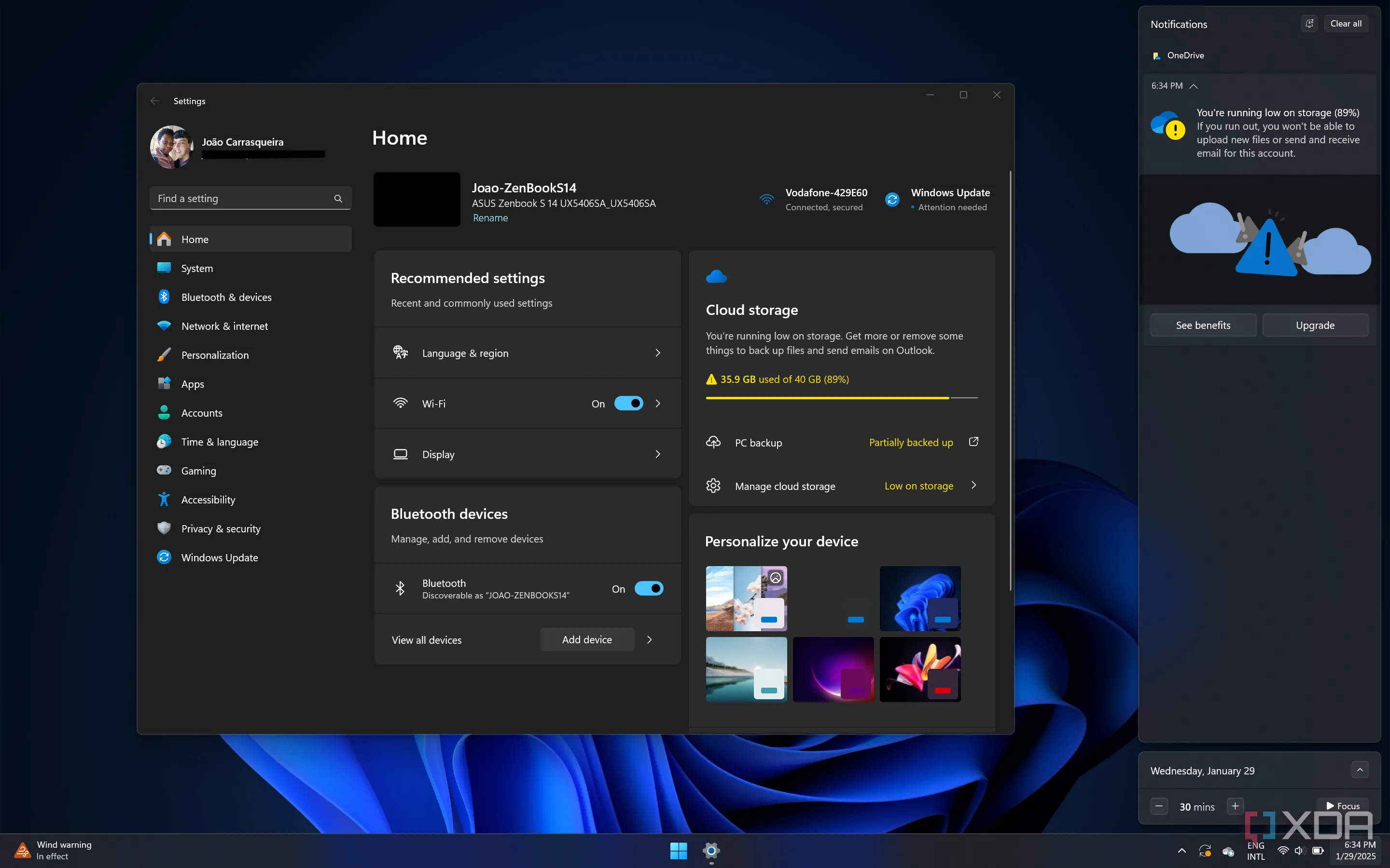 Image default