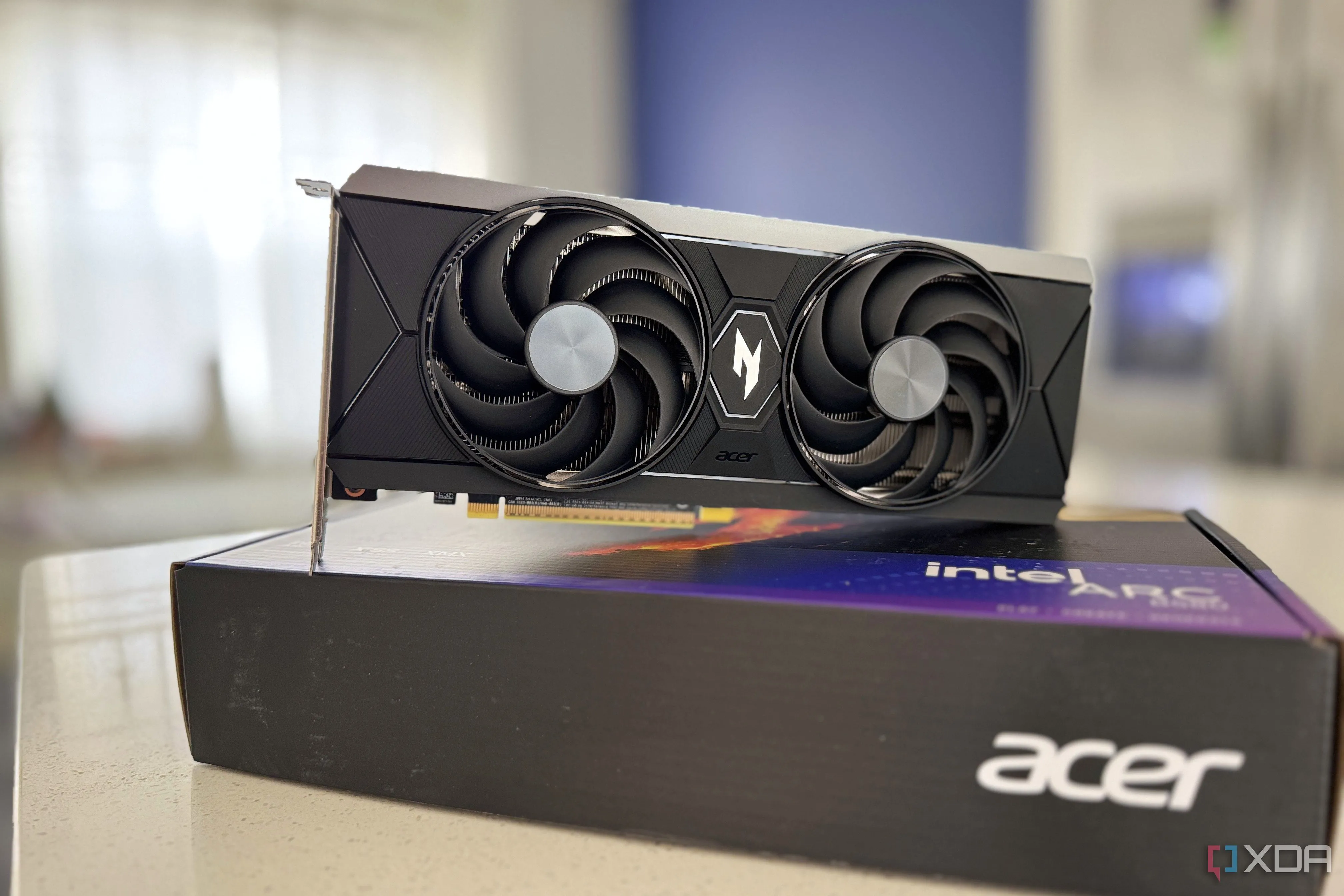 Card đồ họa Acer Arc B580, minh họa cho các dòng GPU giá trị tốt trong phân khúc phổ thông.