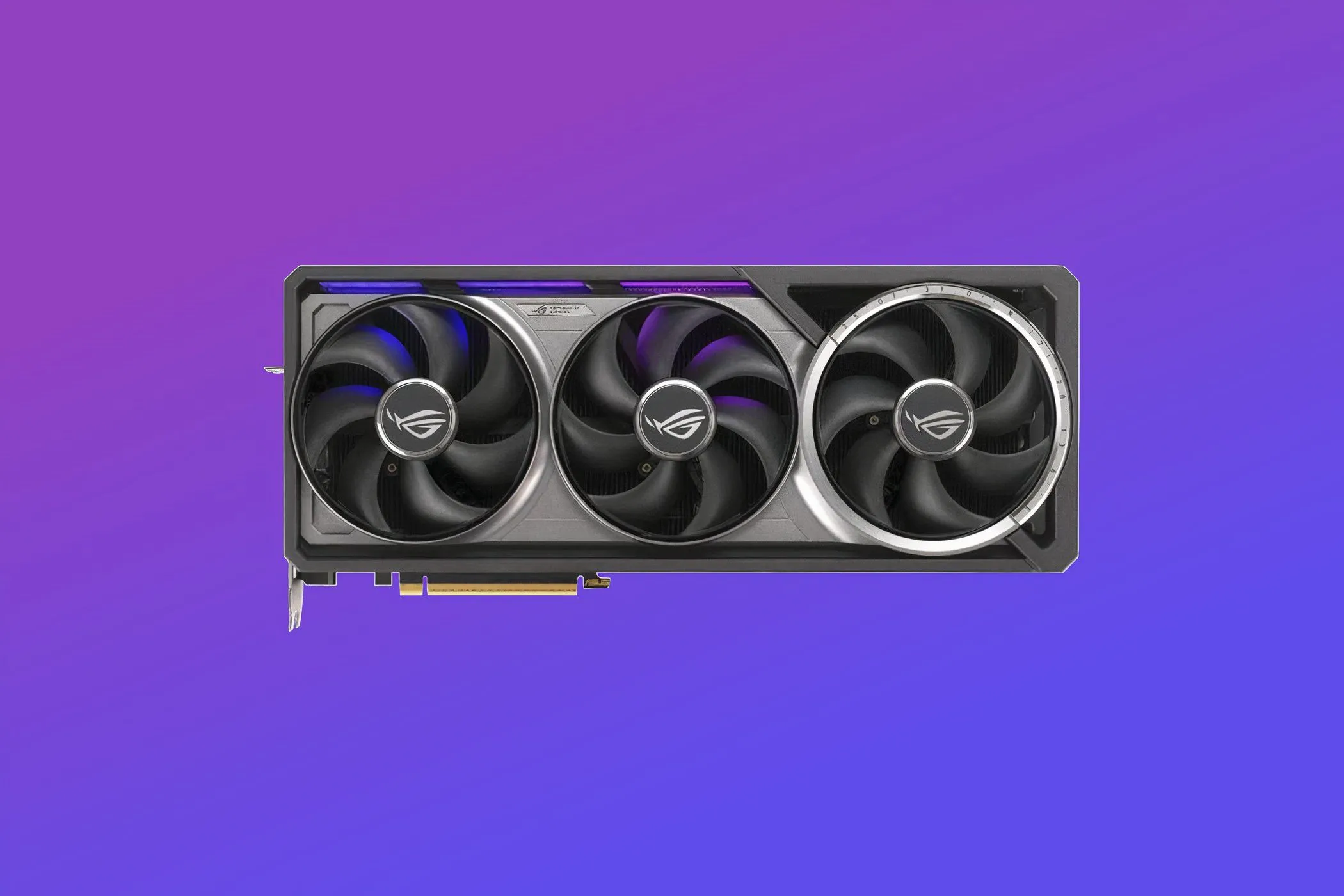 Card đồ họa ASUS ROG Astral GeForce RTX 5080 OC với hệ thống tản nhiệt bốn quạt