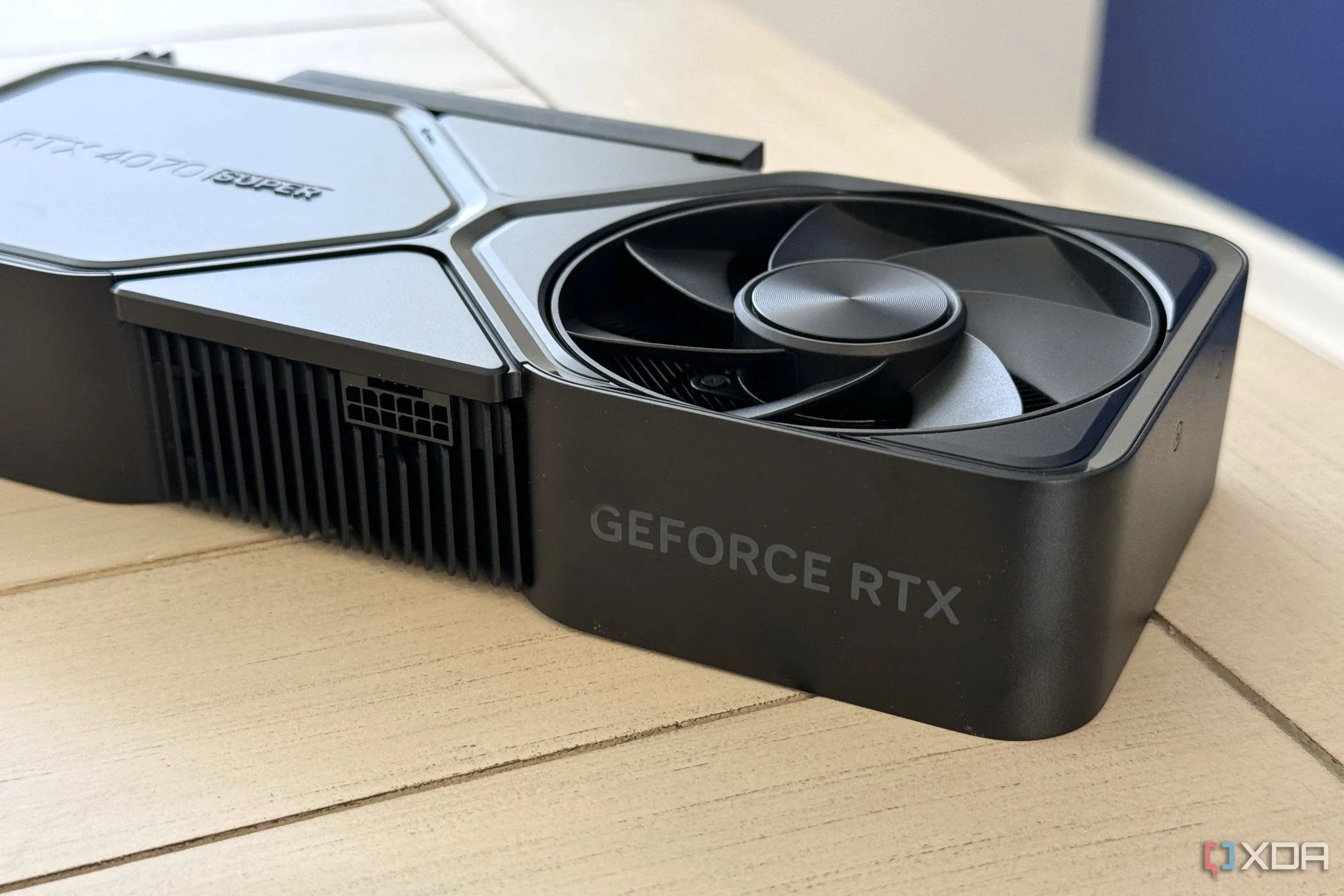 Card đồ họa Nvidia GeForce RTX 4070 Super Founders Edition, minh họa cho phần cứng đồ họa và cài đặt game