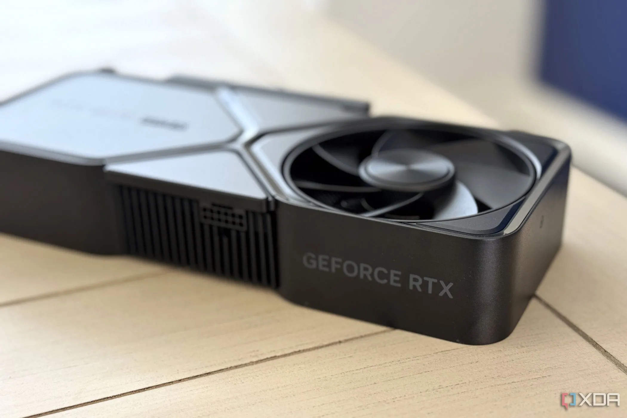 Card đồ họa Nvidia GeForce RTX 4070 Super Founders Edition, một sản phẩm GPU của Nvidia