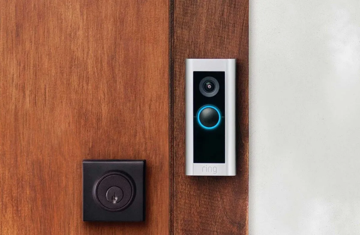 Chuông cửa thông minh Ring Video Doorbell Pro 2, một thiết bị IoT cần được bảo vệ