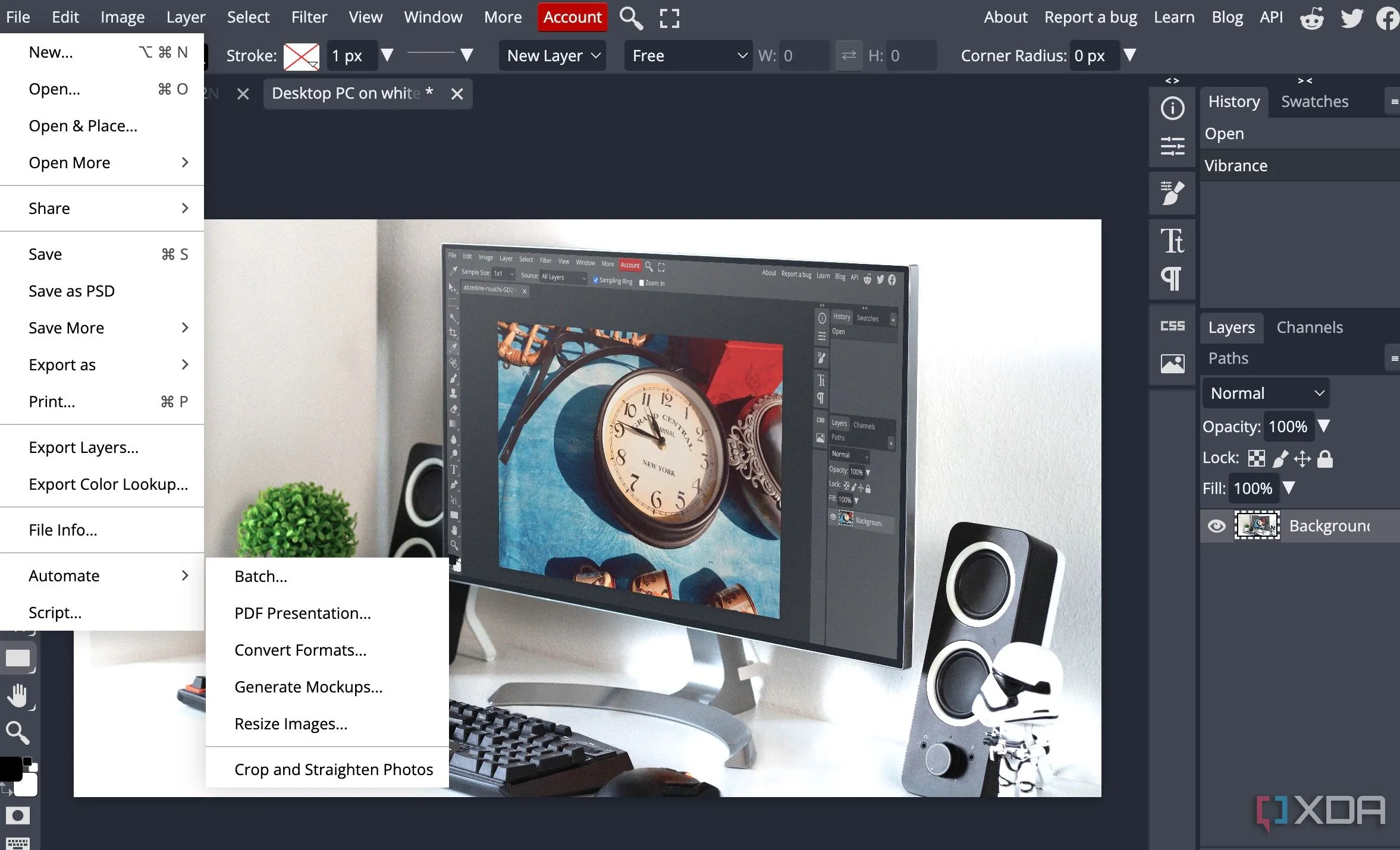 Cửa sổ JavaScript Scripting trong Photopea, minh họa khả năng tự động hóa và tùy chỉnh quy trình chỉnh sửa ảnh