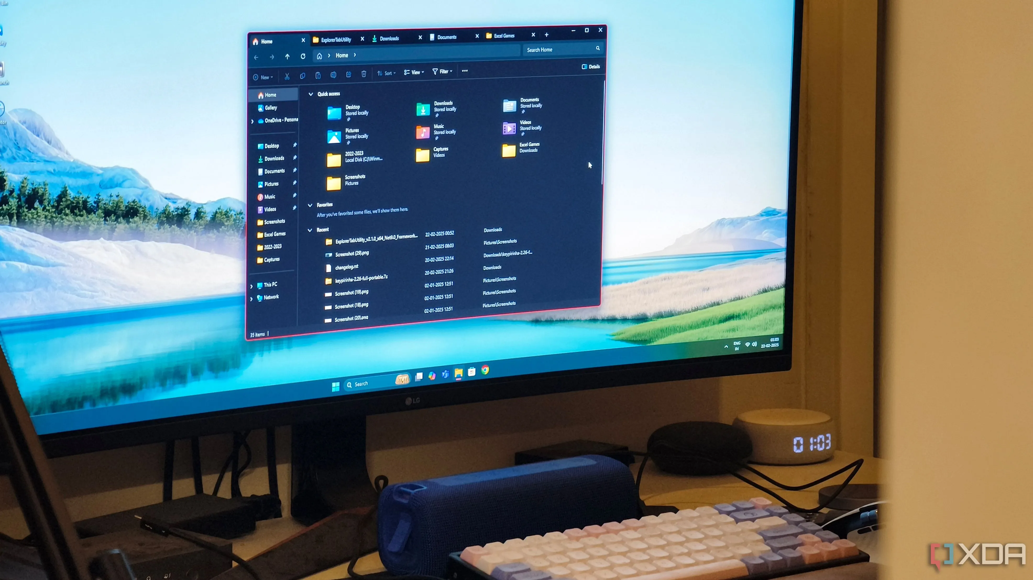 File Explorer trên Windows 11 với tính năng hỗ trợ tab, giúp quản lý nhiều thư mục cùng lúc hiệu quả.