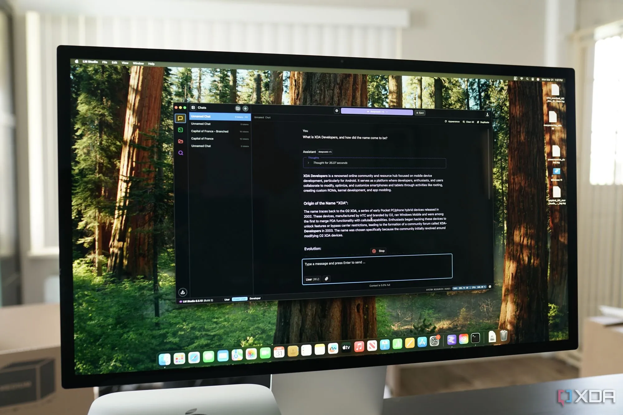 Giao diện DeepSeek chạy trên Mac Studio M3 Ultra, hiển thị hiệu quả lượng tử hóa