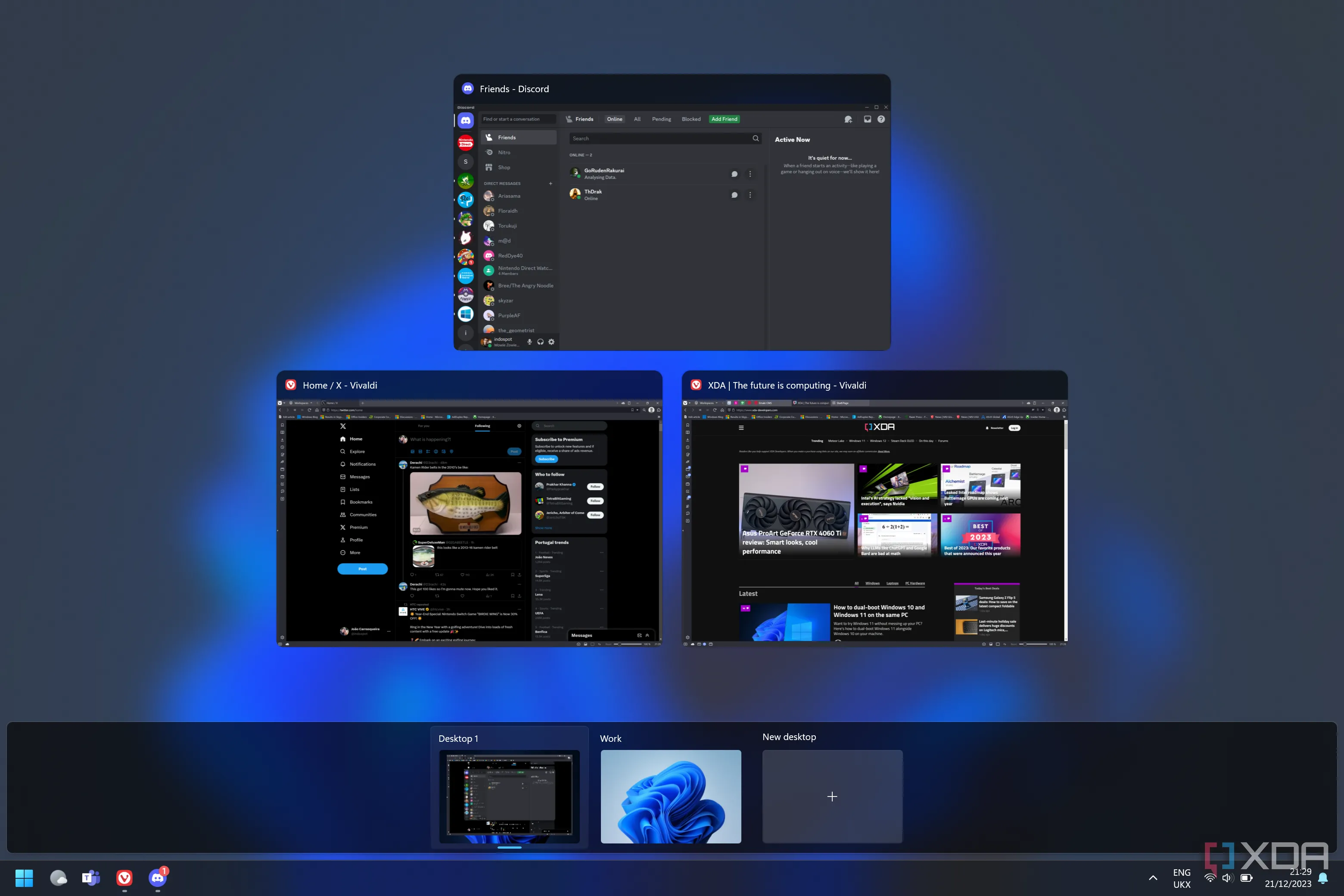 Giao diện Task View trên Windows 11 hiển thị các cửa sổ ứng dụng đang mở và màn hình ảo
