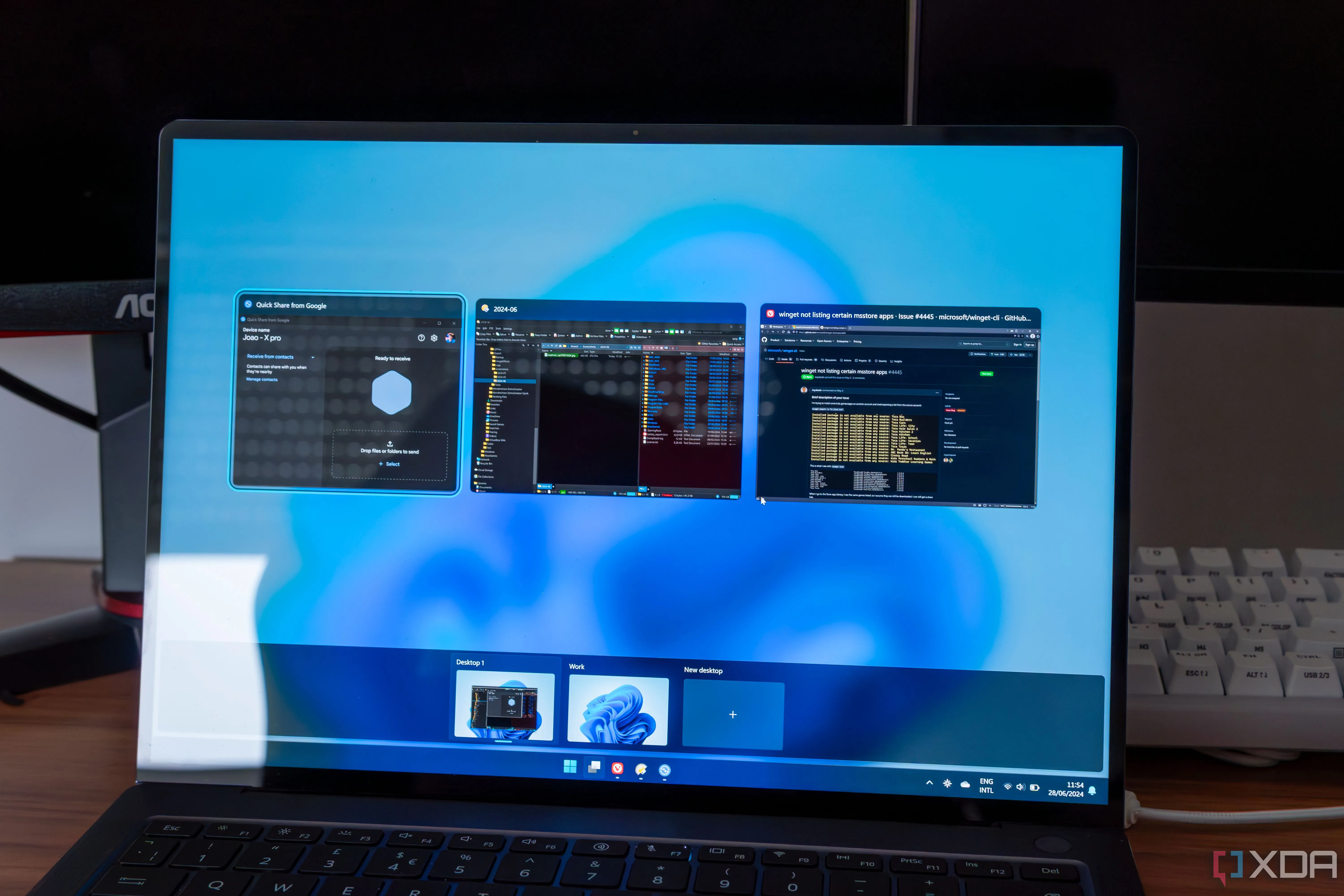 Giao diện Task View trên Windows 11 với nhiều màn hình ảo (Virtual Desktops) đã tạo