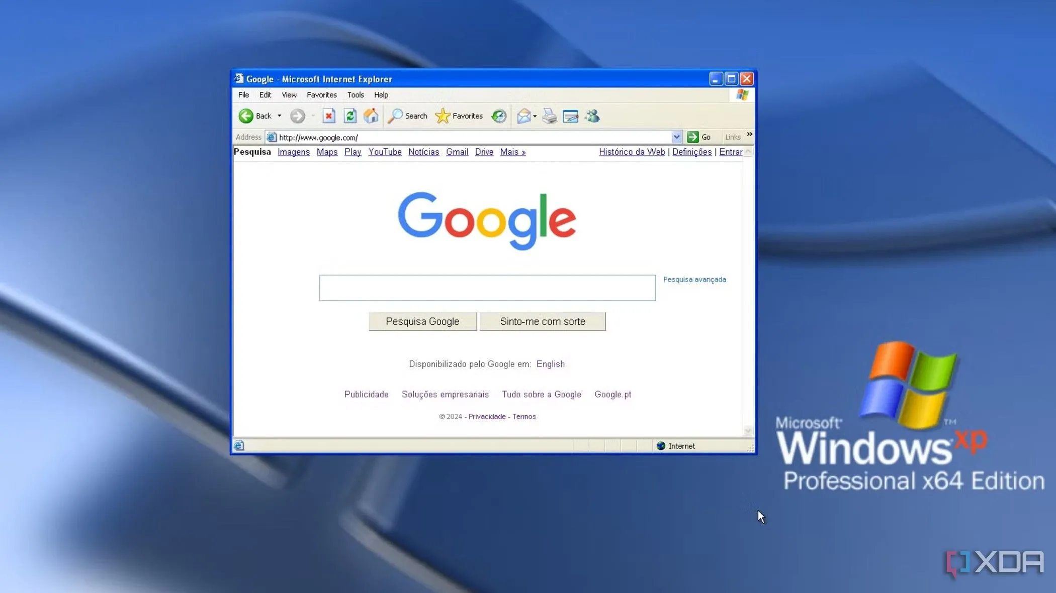 Giao diện trình duyệt Internet Explorer trên hệ điều hành Windows XP, biểu tượng chữ E màu xanh