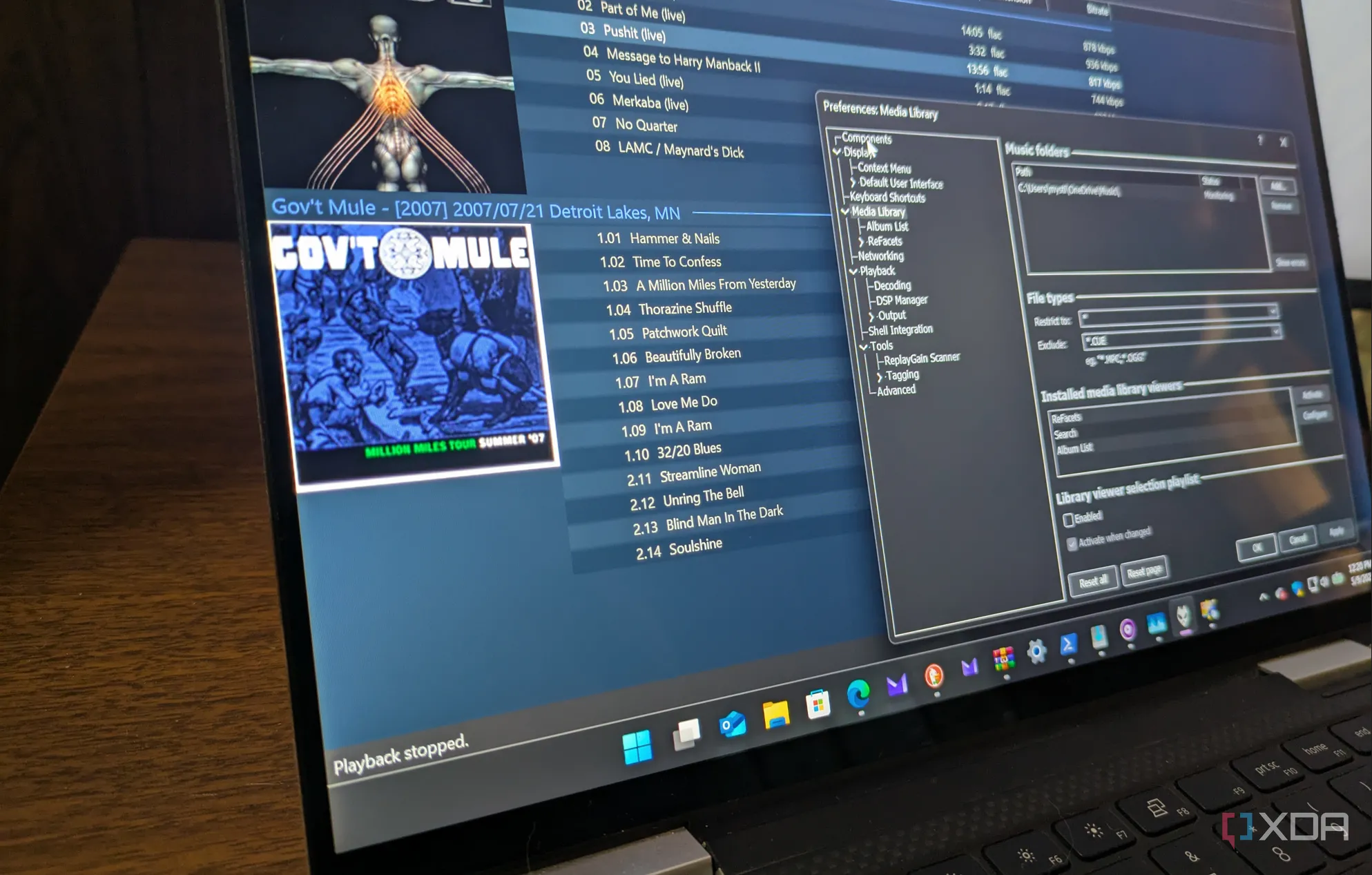 Giao diện trình phát nhạc Foobar2000 trên máy tính Windows, tùy chỉnh đa dạng