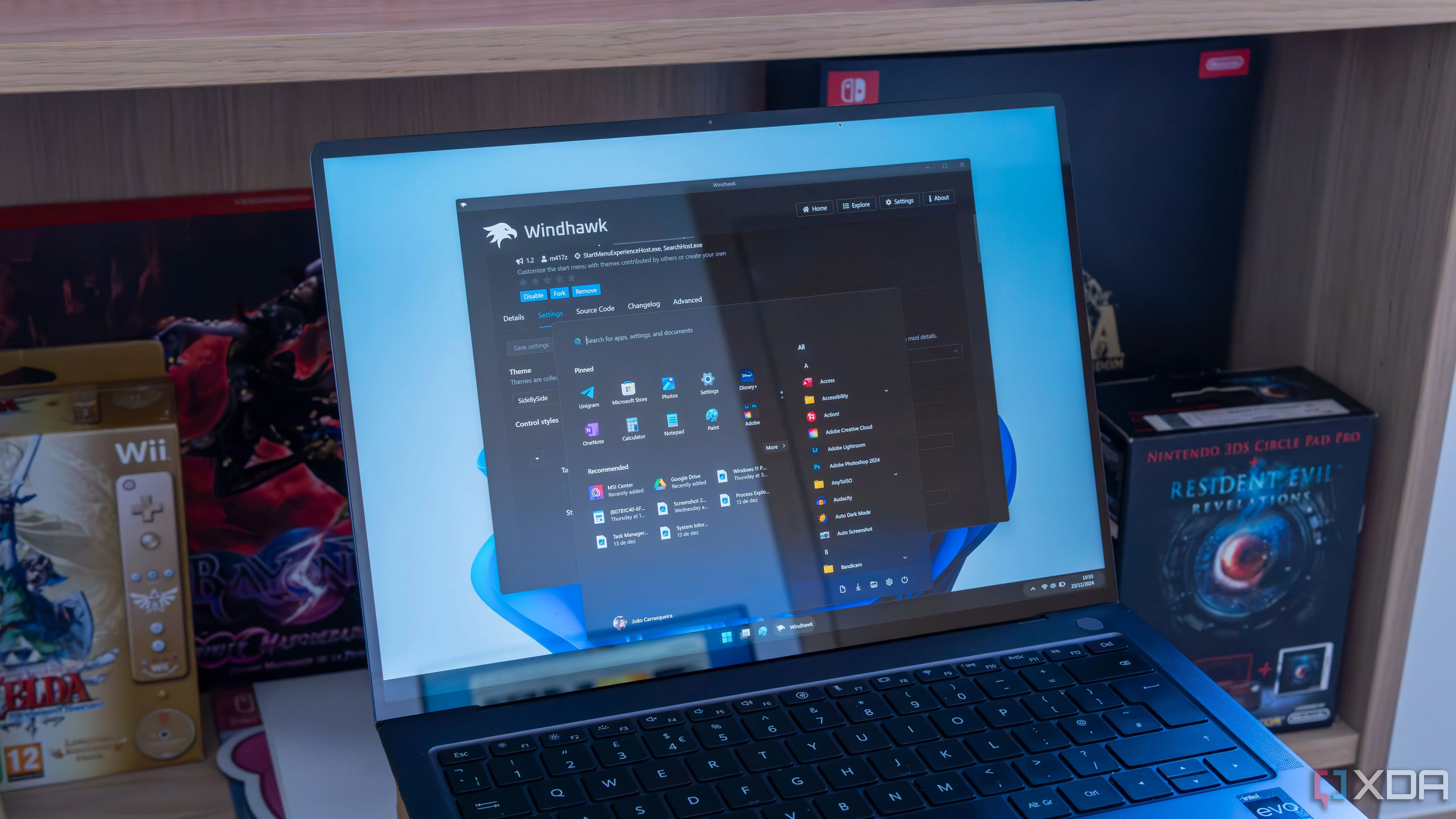 Giao diện Windows 11 được cá nhân hóa với thanh tác vụ và Start menu bằng Windhawk