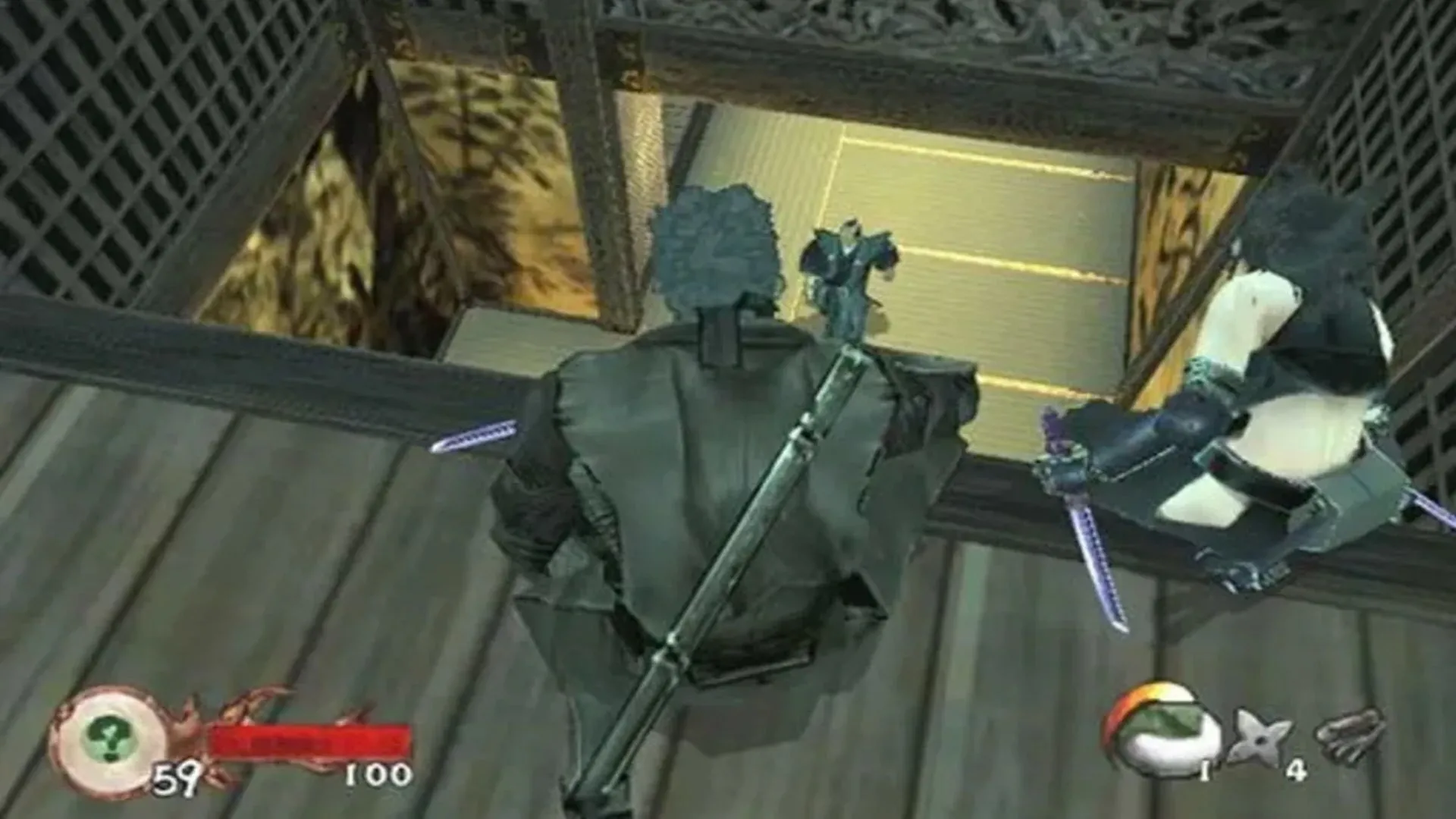 Hai sát thủ ninja ẩn nấp trên cao trong Tenchu: Wrath of Heaven, thể hiện lối chơi hành động lén lút đặc trưng