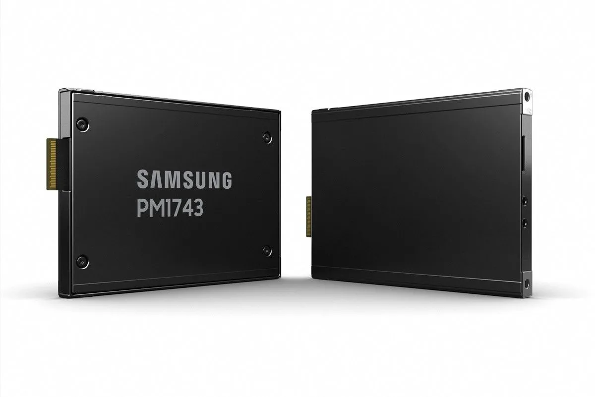 Hình ảnh ổ cứng SSD Samsung PM1743 cấp doanh nghiệp