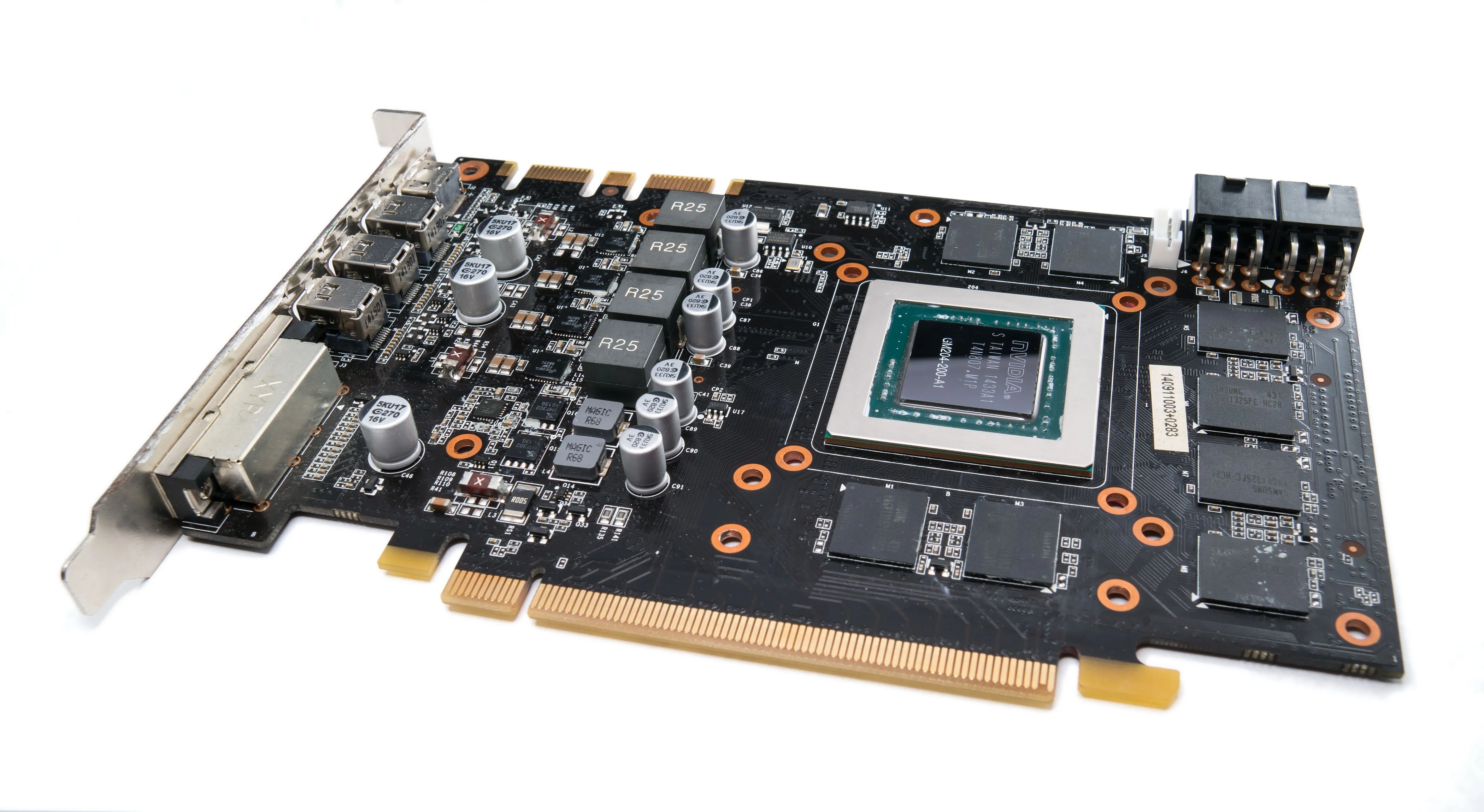 Hình ảnh PCB của card đồ họa Nvidia GeForce GTX 970, tiền lệ cho các vấn đề kỹ thuật của Nvidia