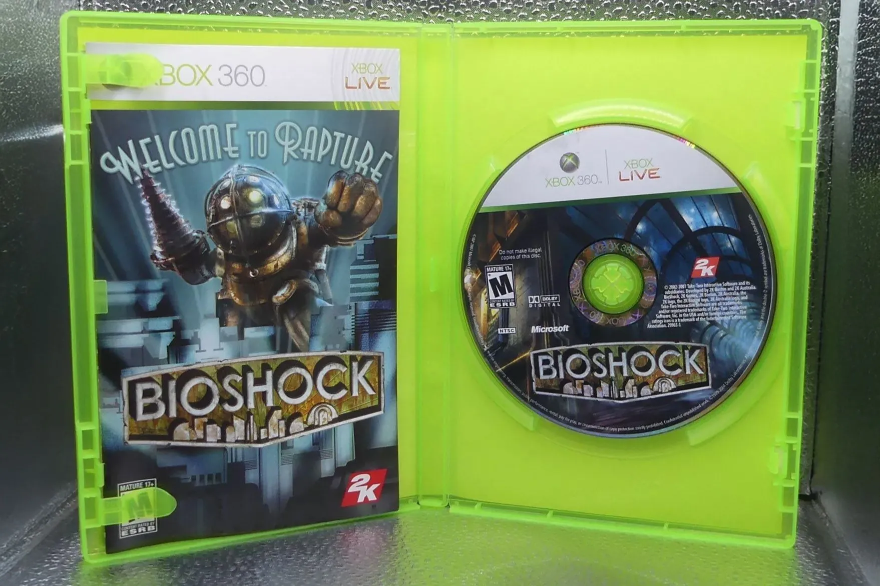 Hộp đĩa game BioShock, một tựa game kinh điển trên console Xbox 360, minh họa cho kho game phong phú của hệ máy này