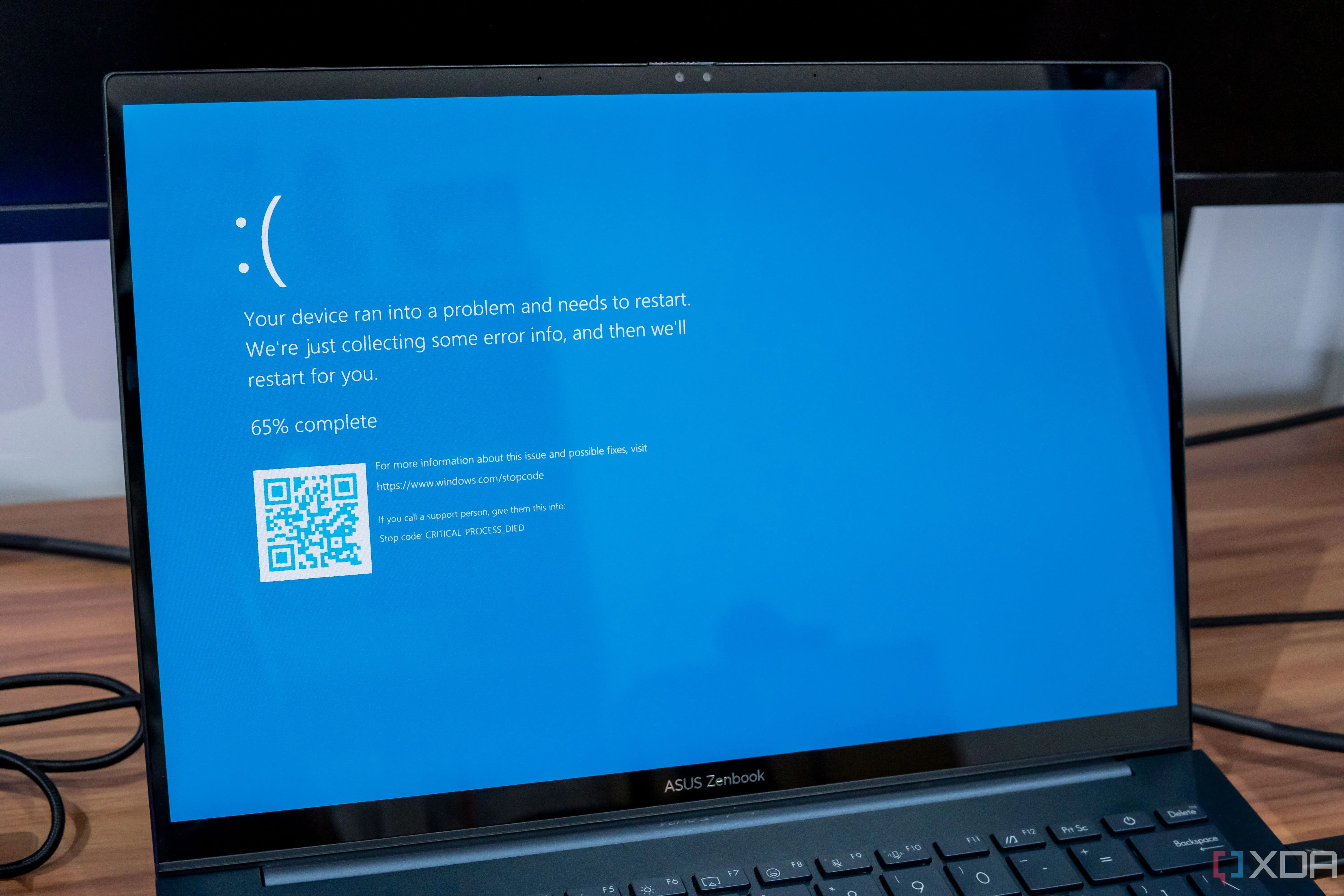 Màn hình xanh chết chóc (BSOD) trên laptop Windows 11