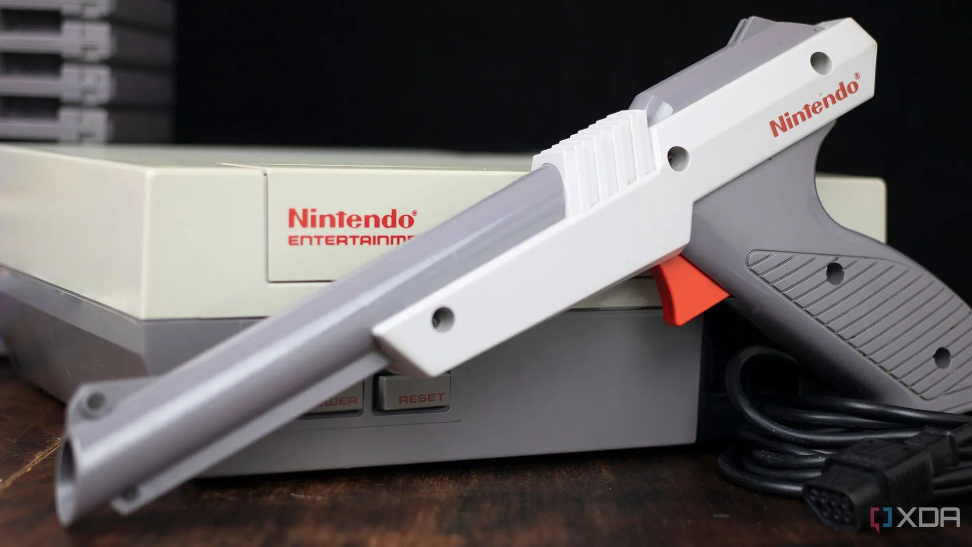 Máy chơi game NES và súng light gun