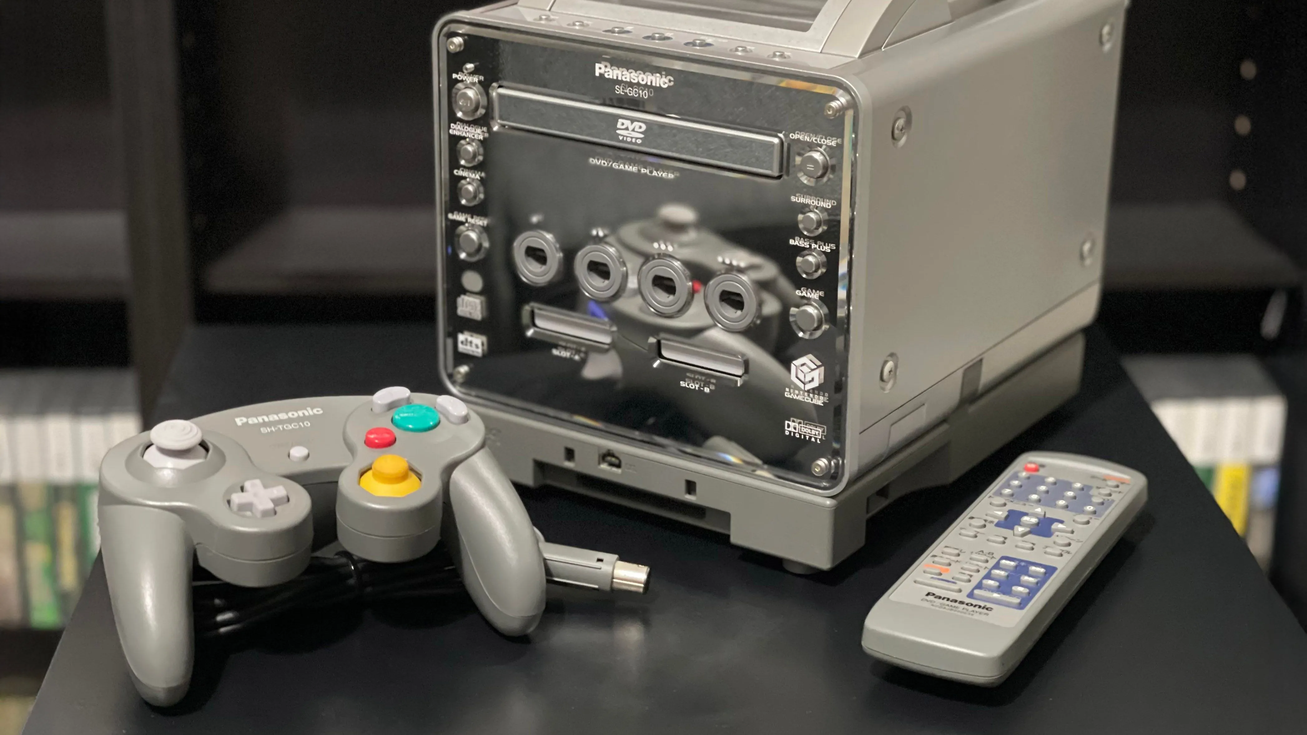 Máy chơi game Panasonic Q Nintendo GameCube, một phiên bản console hiếm và độc đáo.
