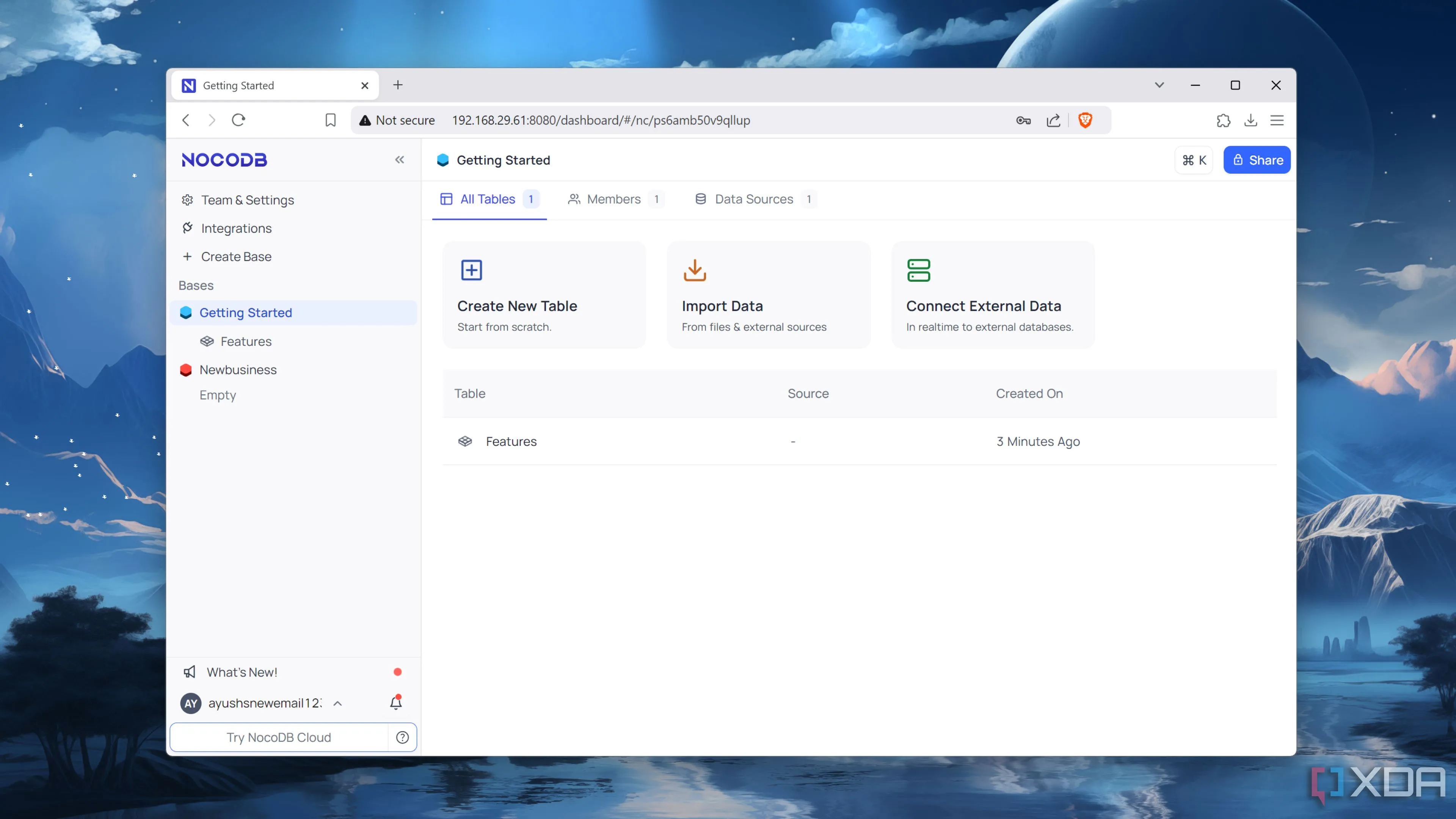 Máy chủ NocoDB đang hoạt động trong môi trường tự host