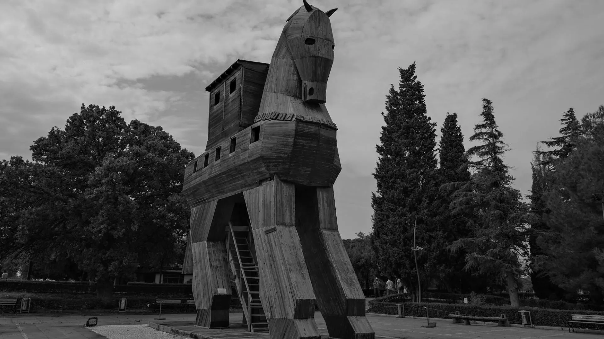 Minh họa mã độc Trojan Horse