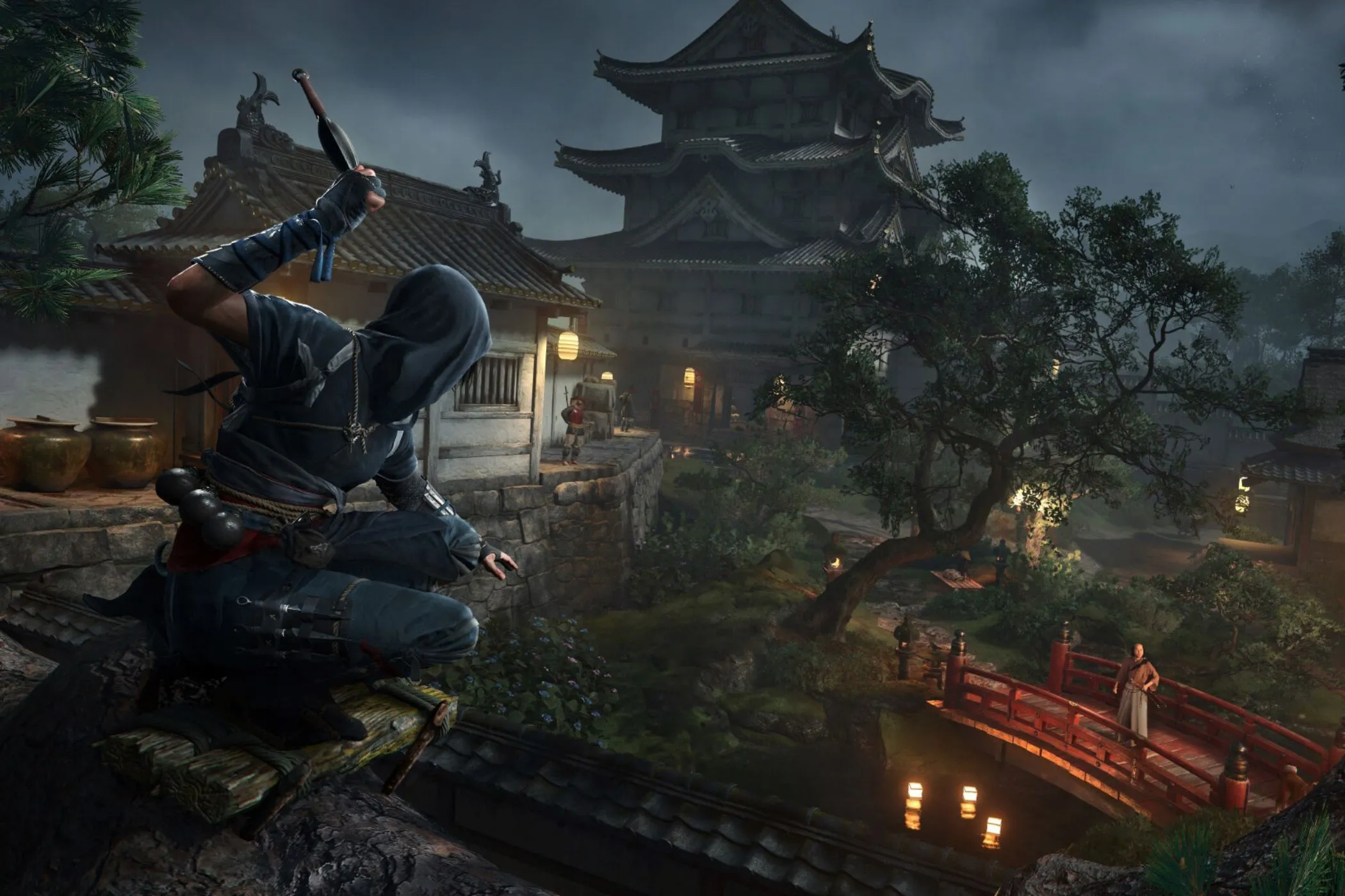 Naoe, sát thủ chính trong Assassin's Creed Shadows, thực hiện đòn ám sát lén lút với lưỡi dao ẩn