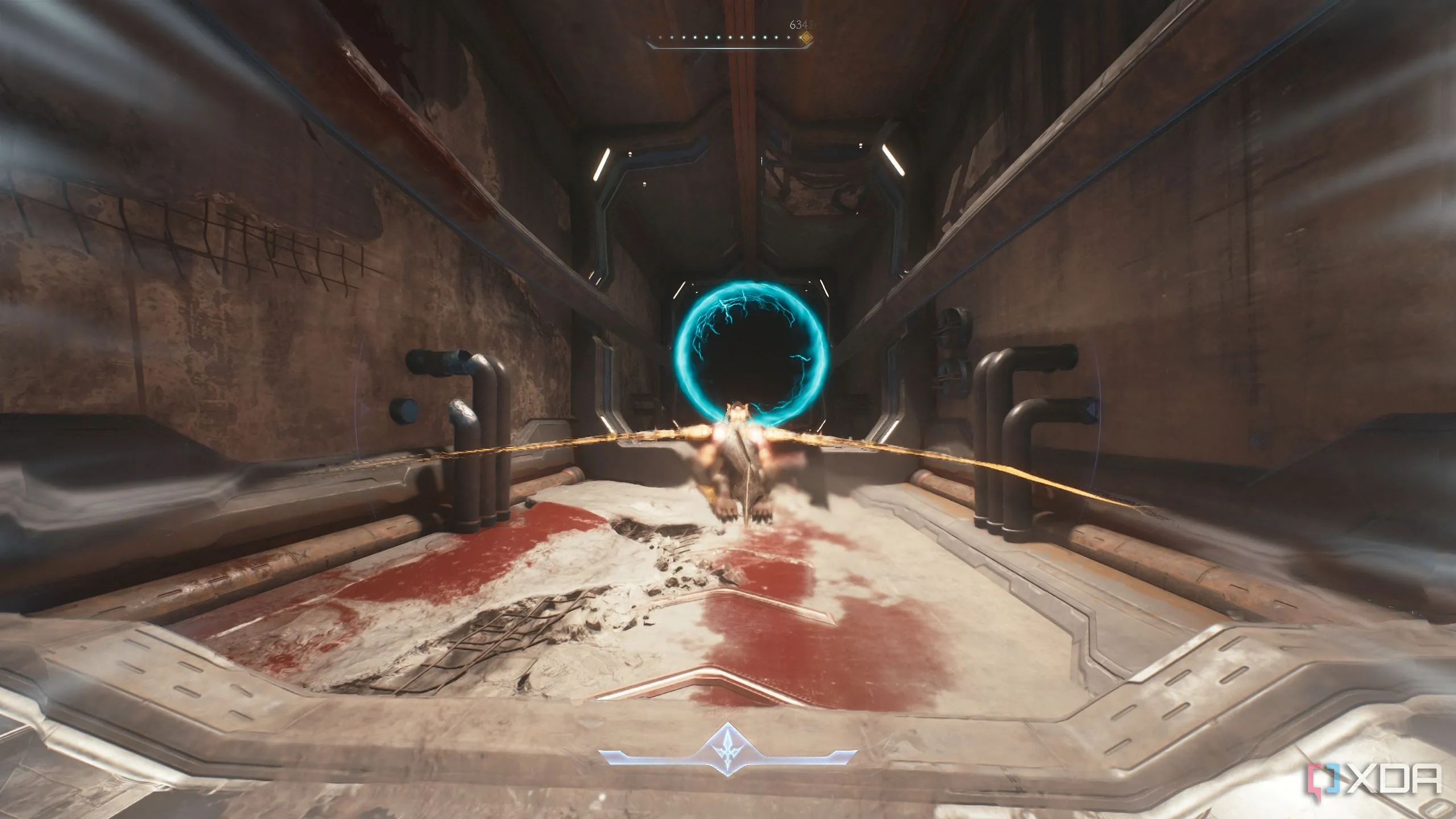 Slayer bay qua cổng dịch chuyển màu xanh sau khi tiêu diệt Hell Fighter