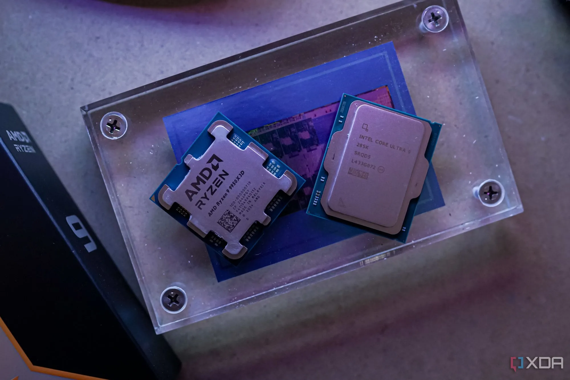 So sánh cận cảnh CPU AMD Ryzen 9 9950X3D và Intel Core Ultra 9 285K
