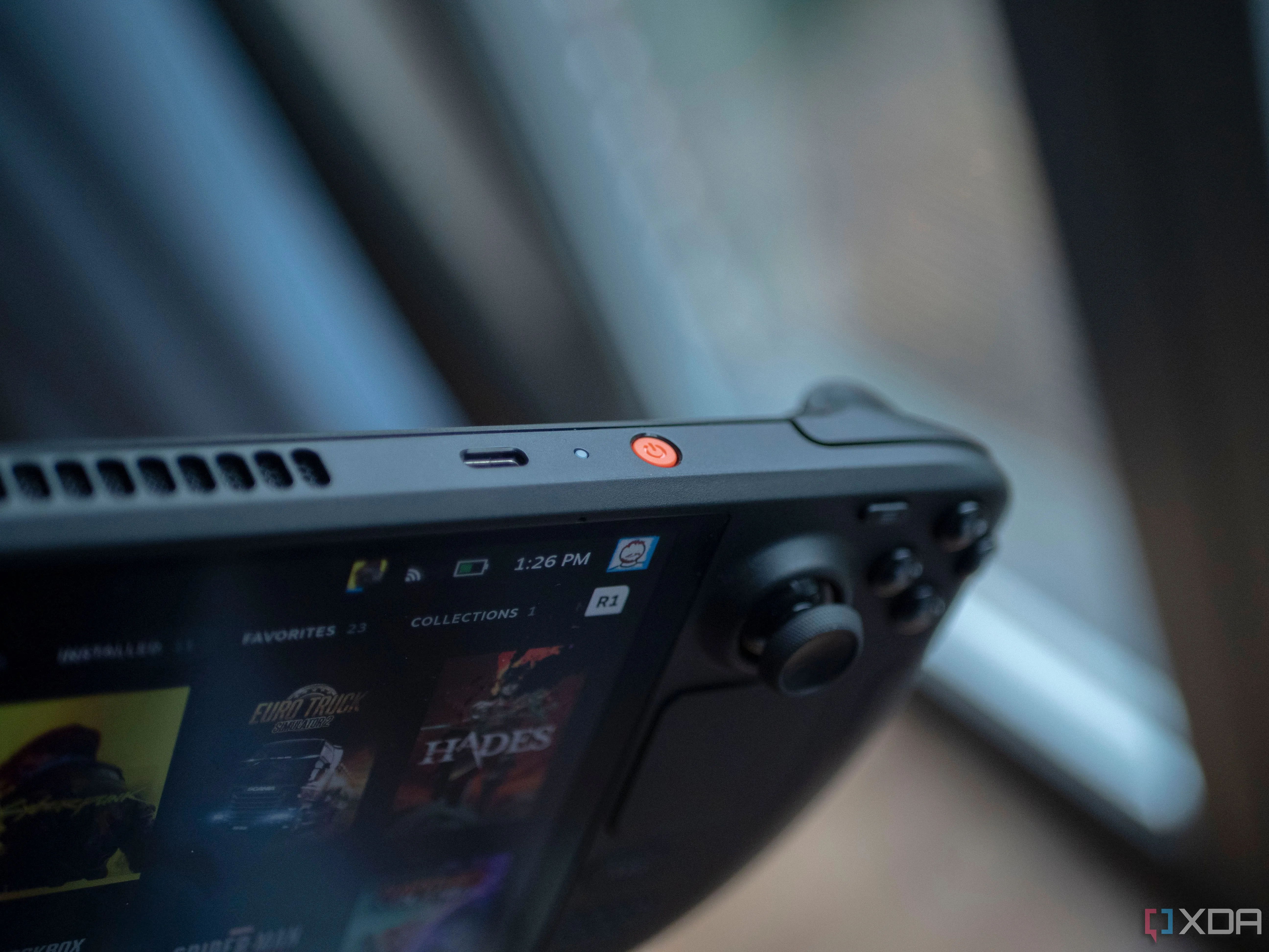 Thiết bị Steam Deck OLED của Valve, minh họa hệ thống có thể bị ảnh hưởng bởi lỗ hổng bảo mật