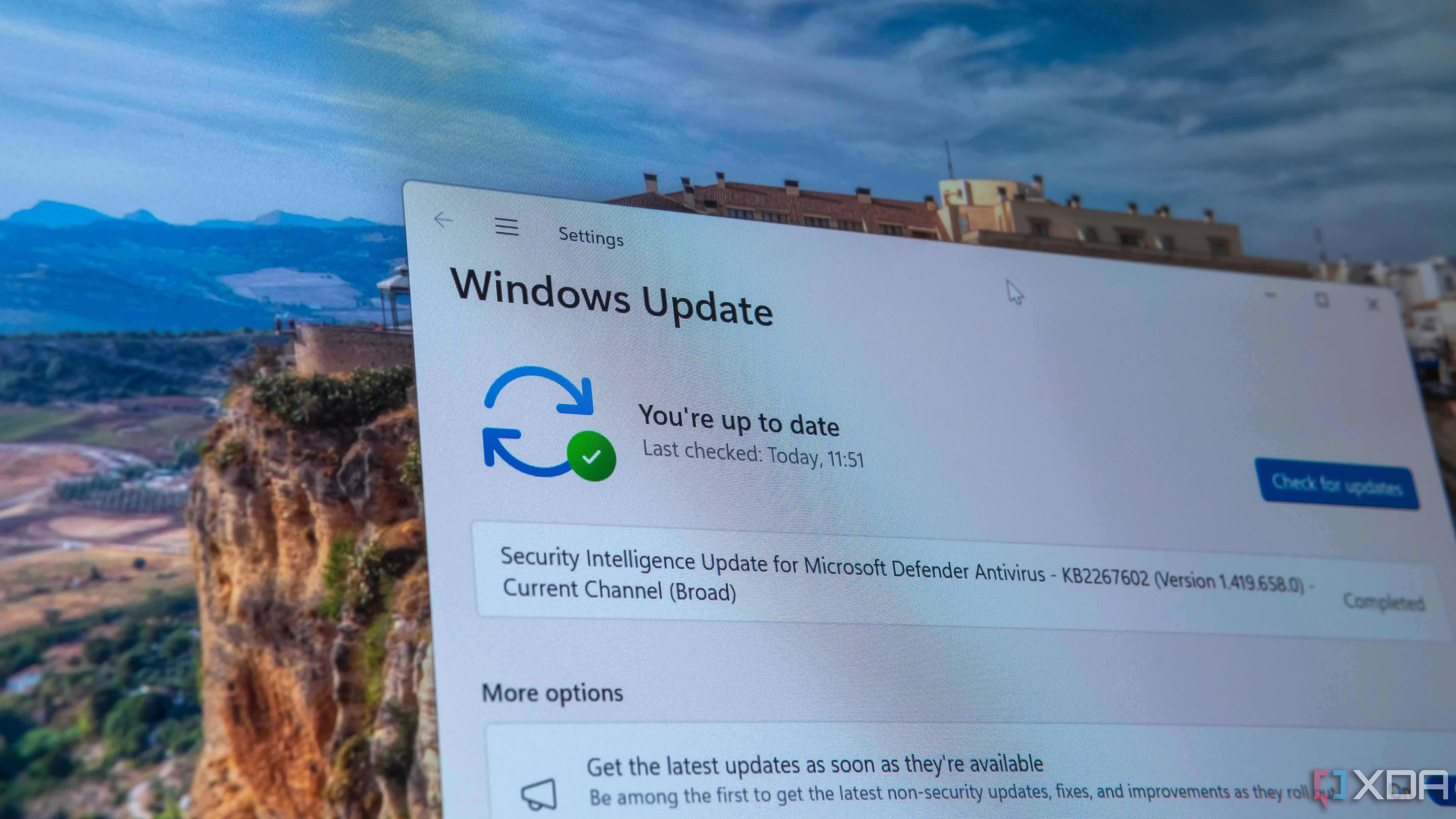 Trang Windows Update trong cài đặt hệ điều hành Windows 11, nơi quản lý cập nhật driver