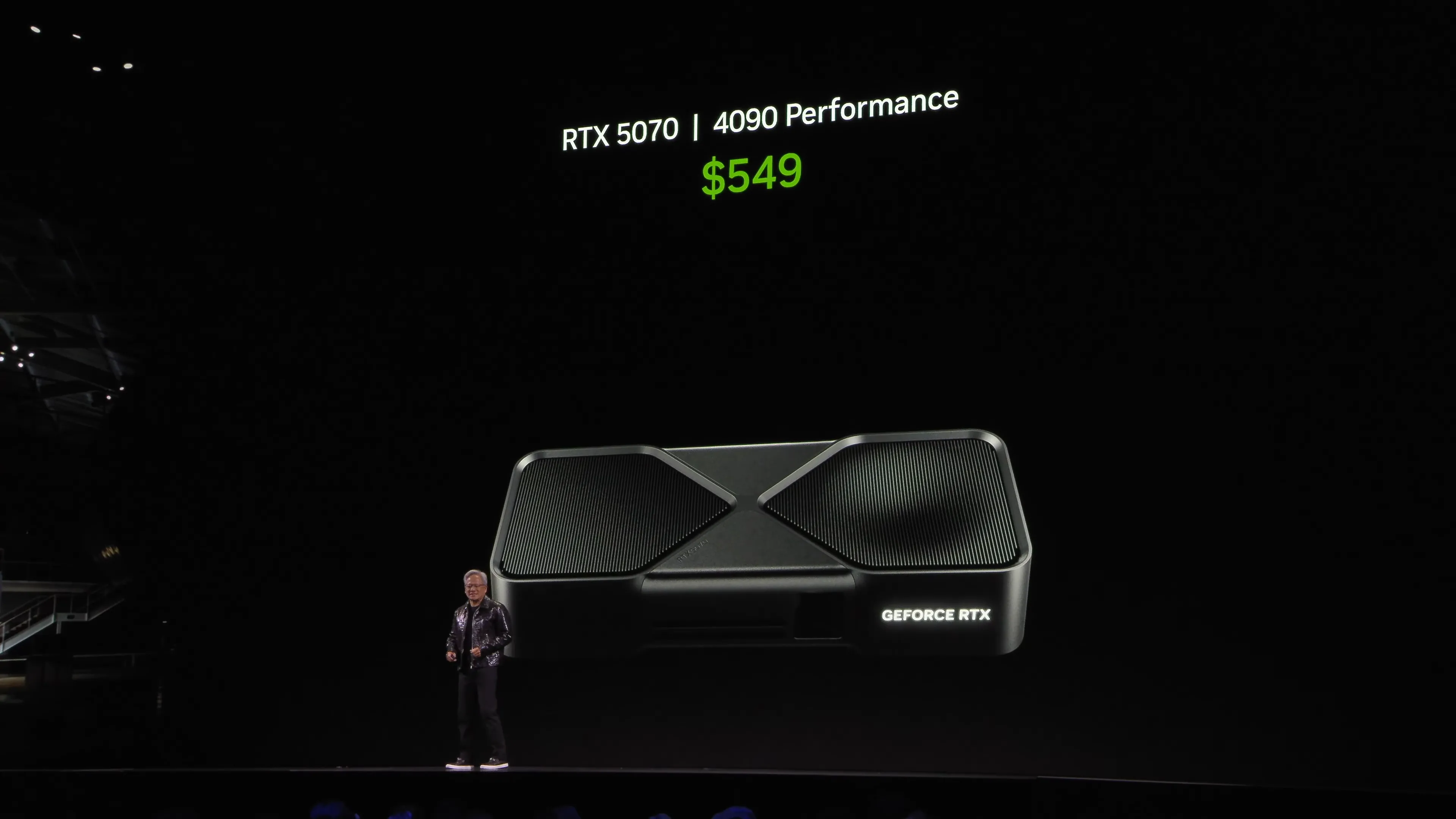 Tuyên bố hiệu năng của card đồ họa Nvidia RTX 5070 từ bài phát biểu của Jensen Huang tại CES 2025