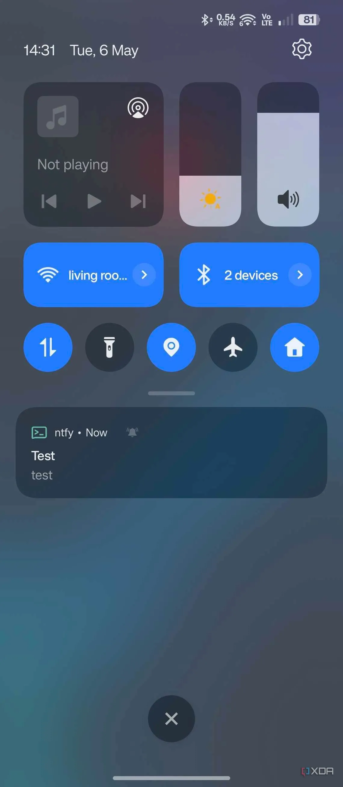 Ví dụ thông báo từ Ntfy được hiển thị trên điện thoại Android, minh họa tính năng cảnh báo từ các dịch vụ tự host