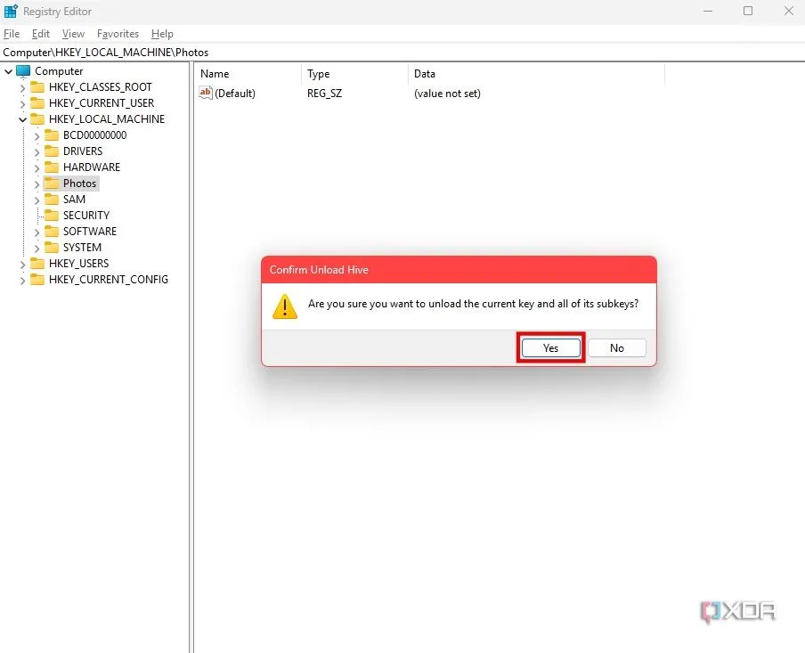 Xác nhận bằng cách nhấp Yes trong Registry Editor